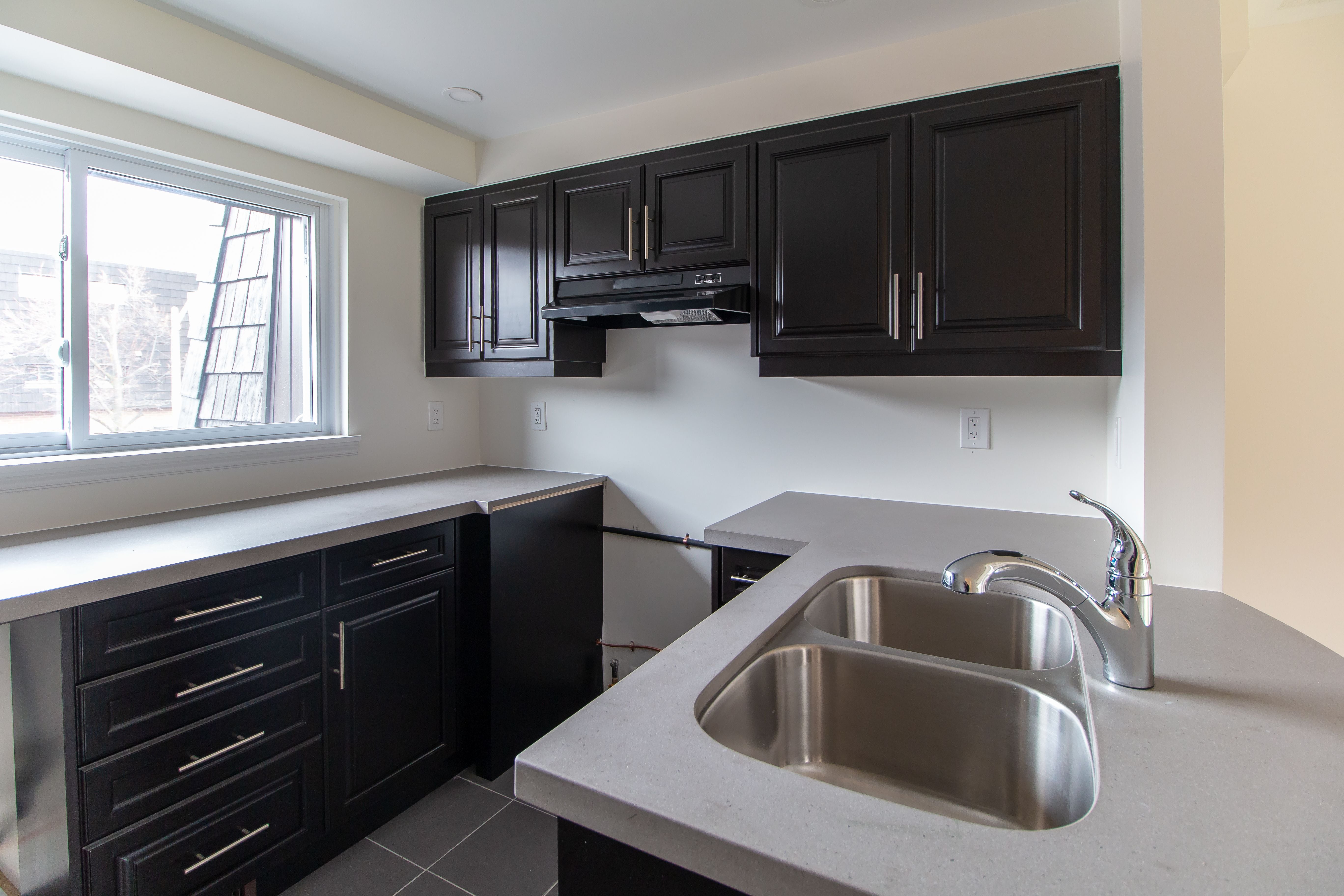 Interior Details: Darras Court Image -5b344be7a3e4f