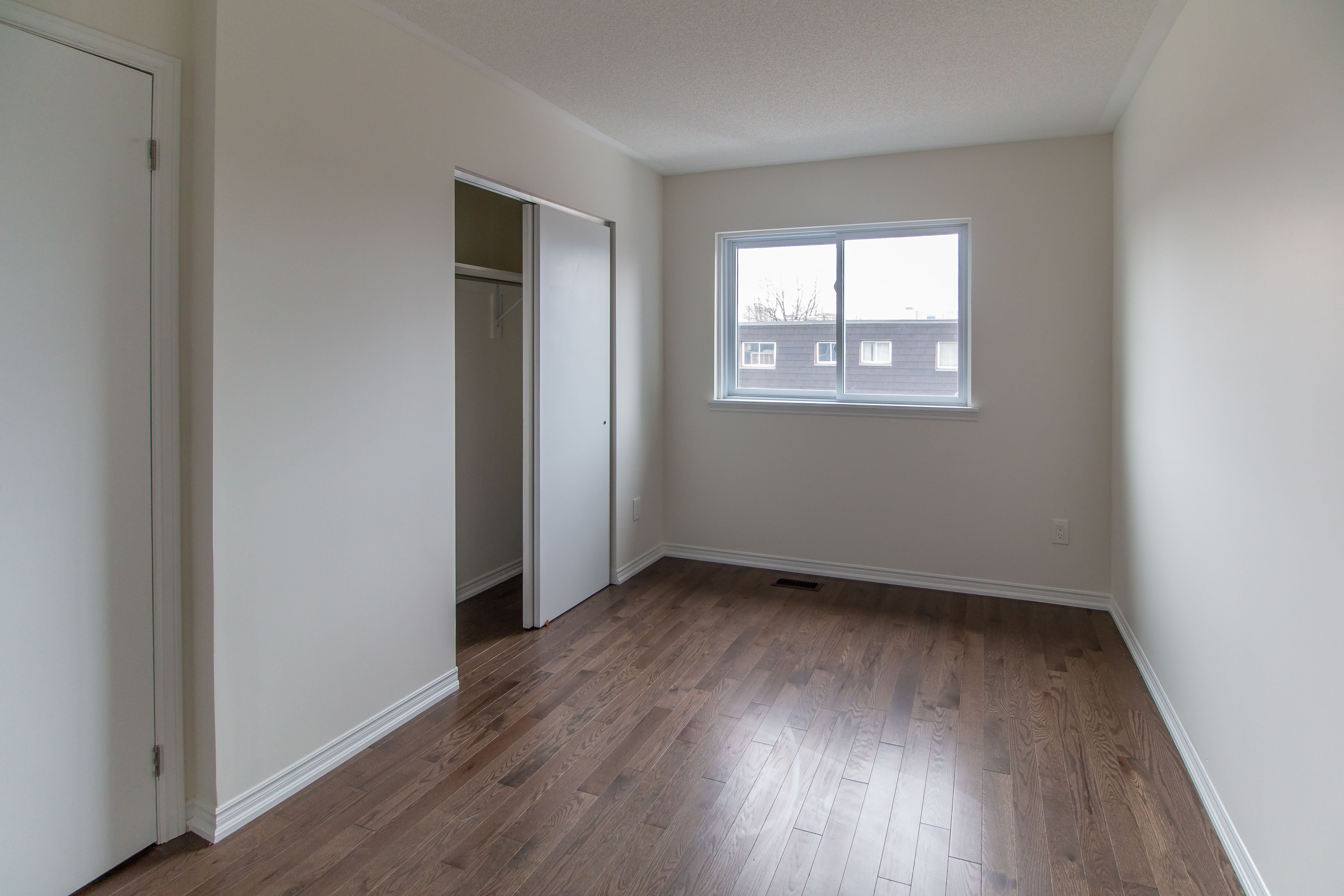 Interior Details: Darras Court Image -5b344bf922834