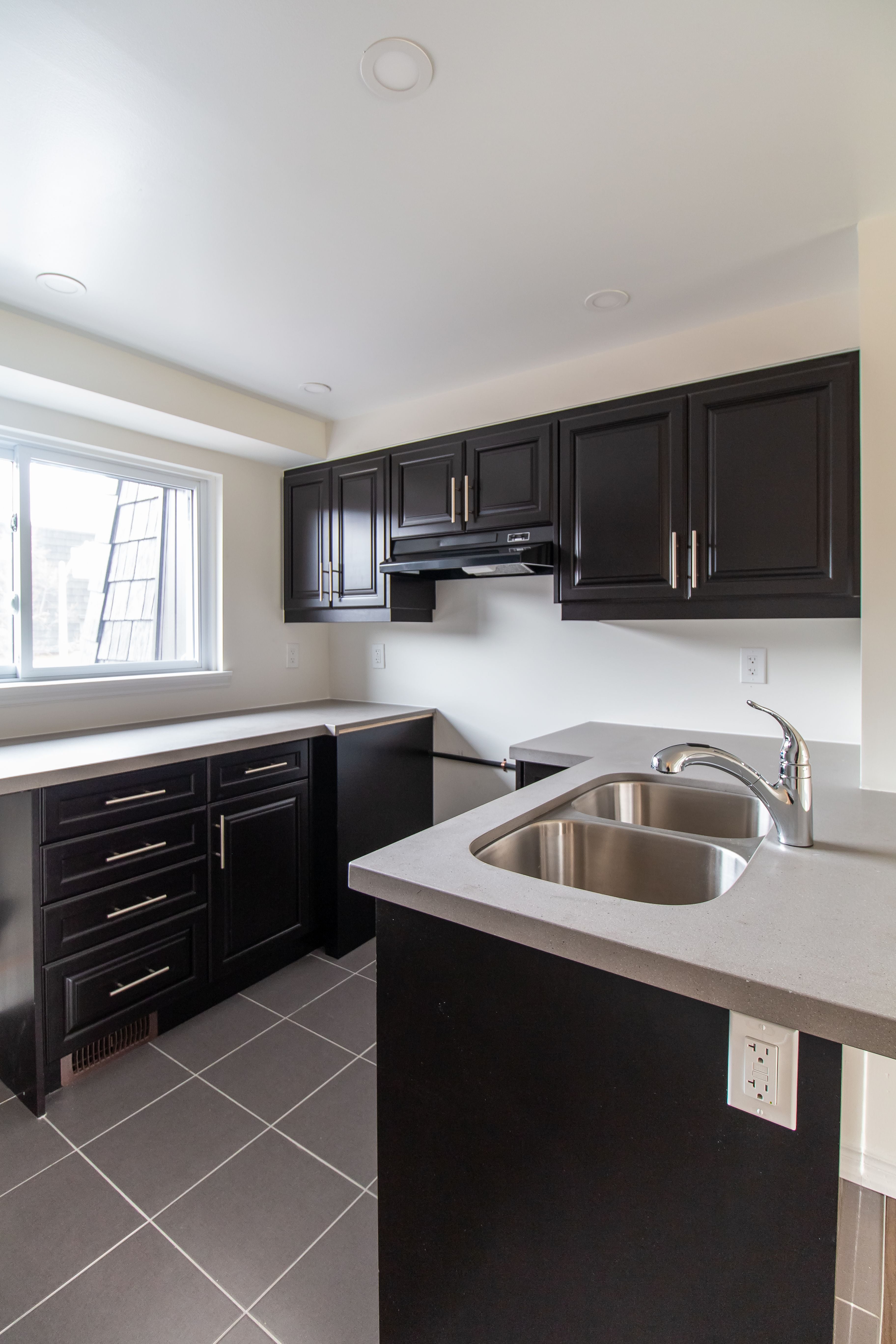 Interior Details: Darras Court Image -5b344c4e3a7f9