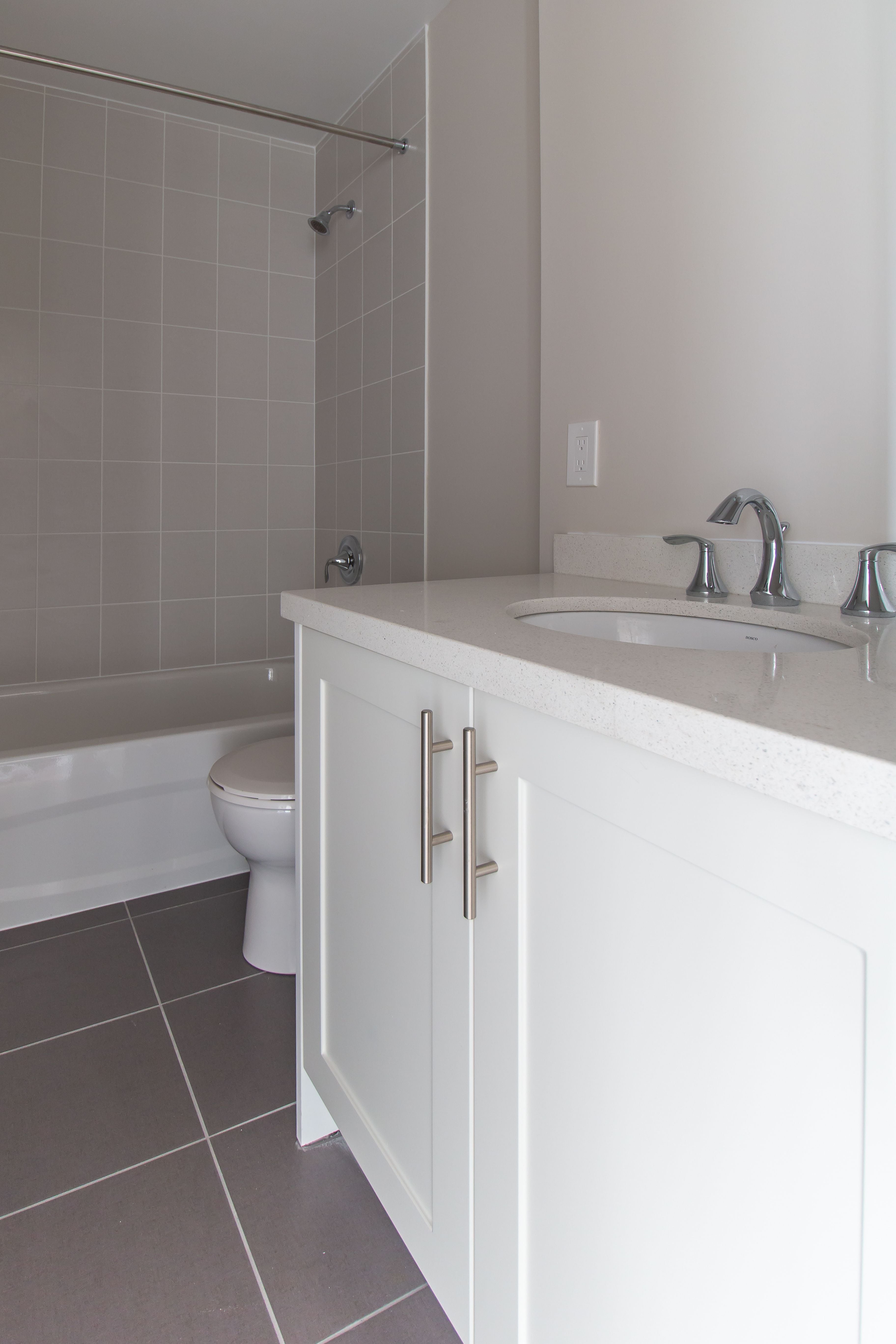 Interior Details: Darras Court Image -5b344c8ebae06