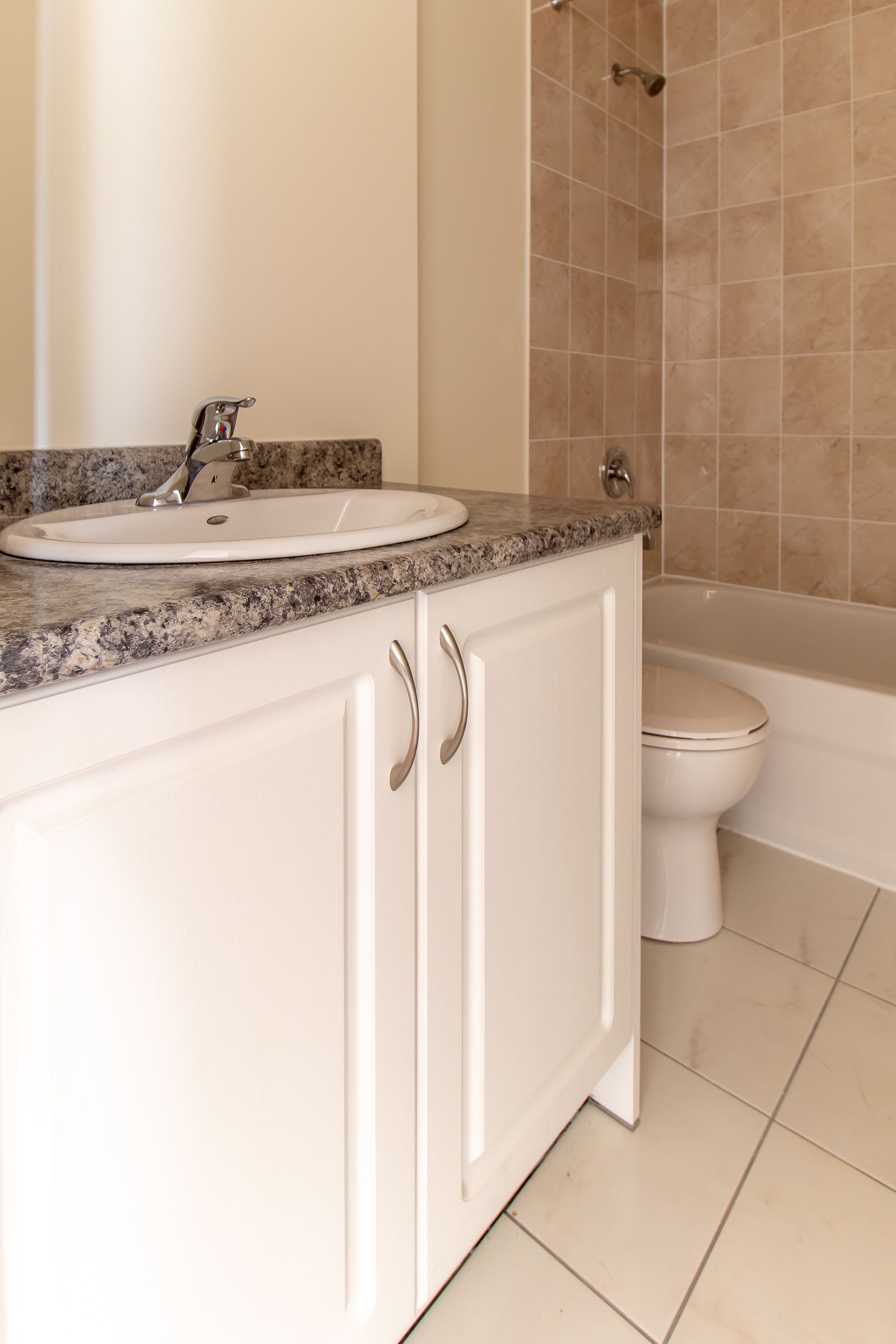 Interior Details: Darras Court Image -5b344cbd5a684