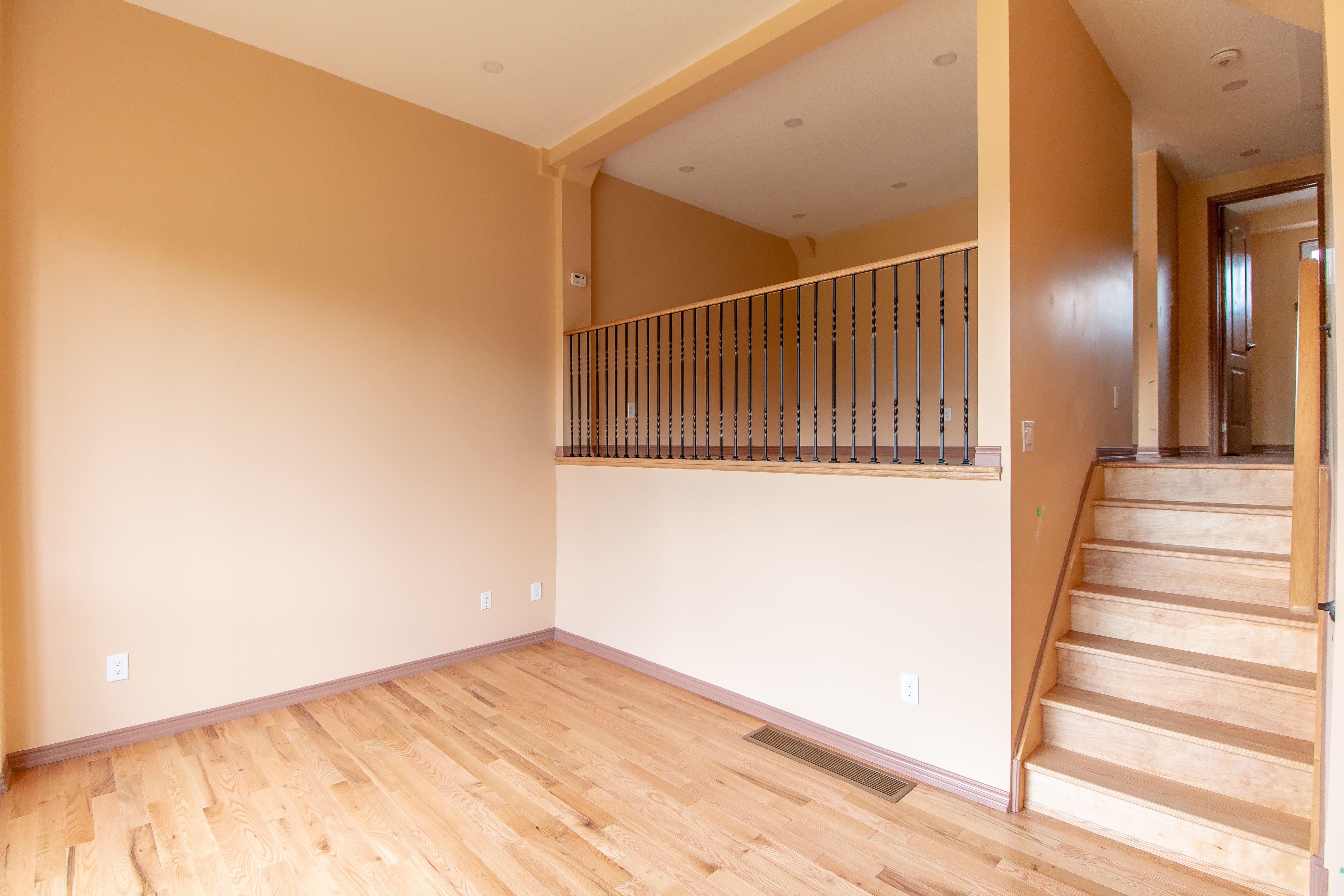 Interior Details: Darras Court Image -5b344cf877fa8