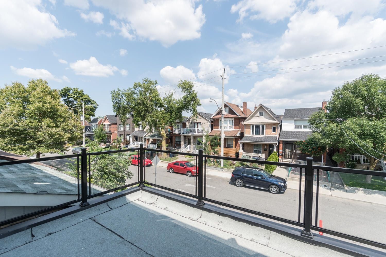 Earlscourt Avenue Image -5b76444de3230