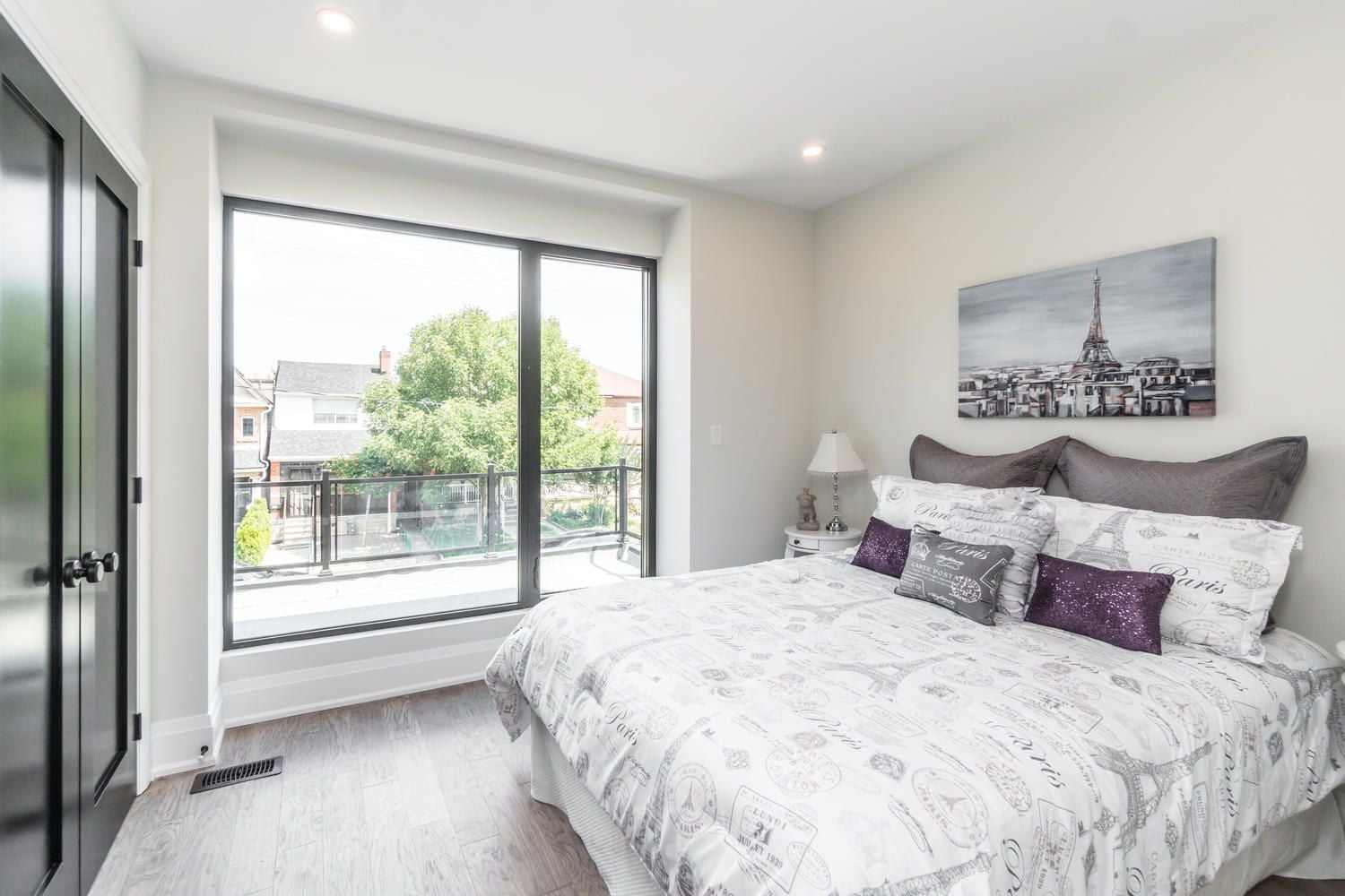 Earlscourt Avenue Image -5b7644565114d