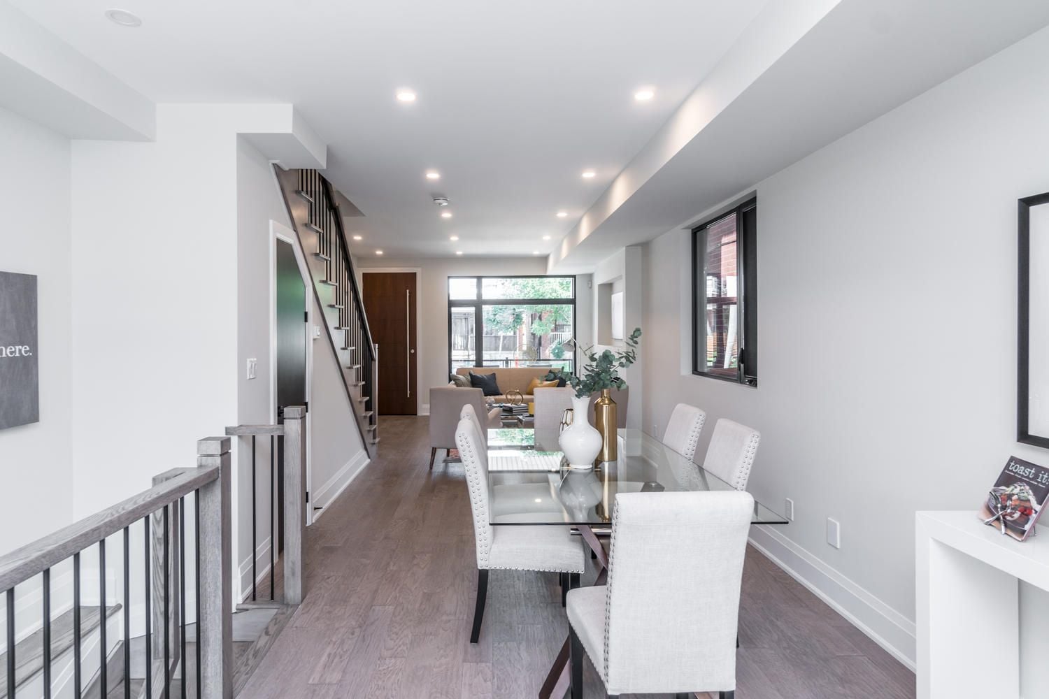 Earlscourt Avenue Image -5b7644599360b