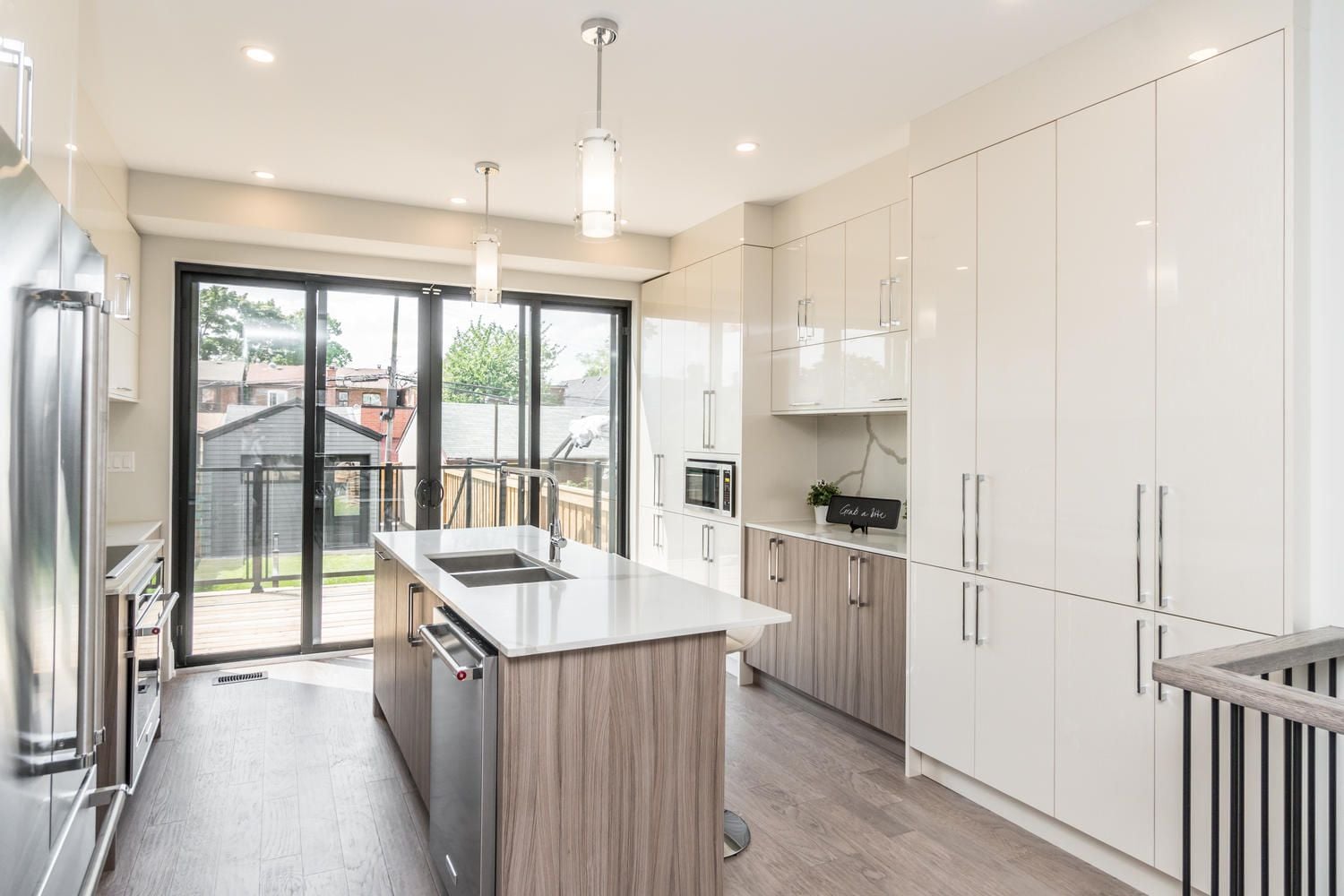 Earlscourt Avenue Image -5b76445ae92a5