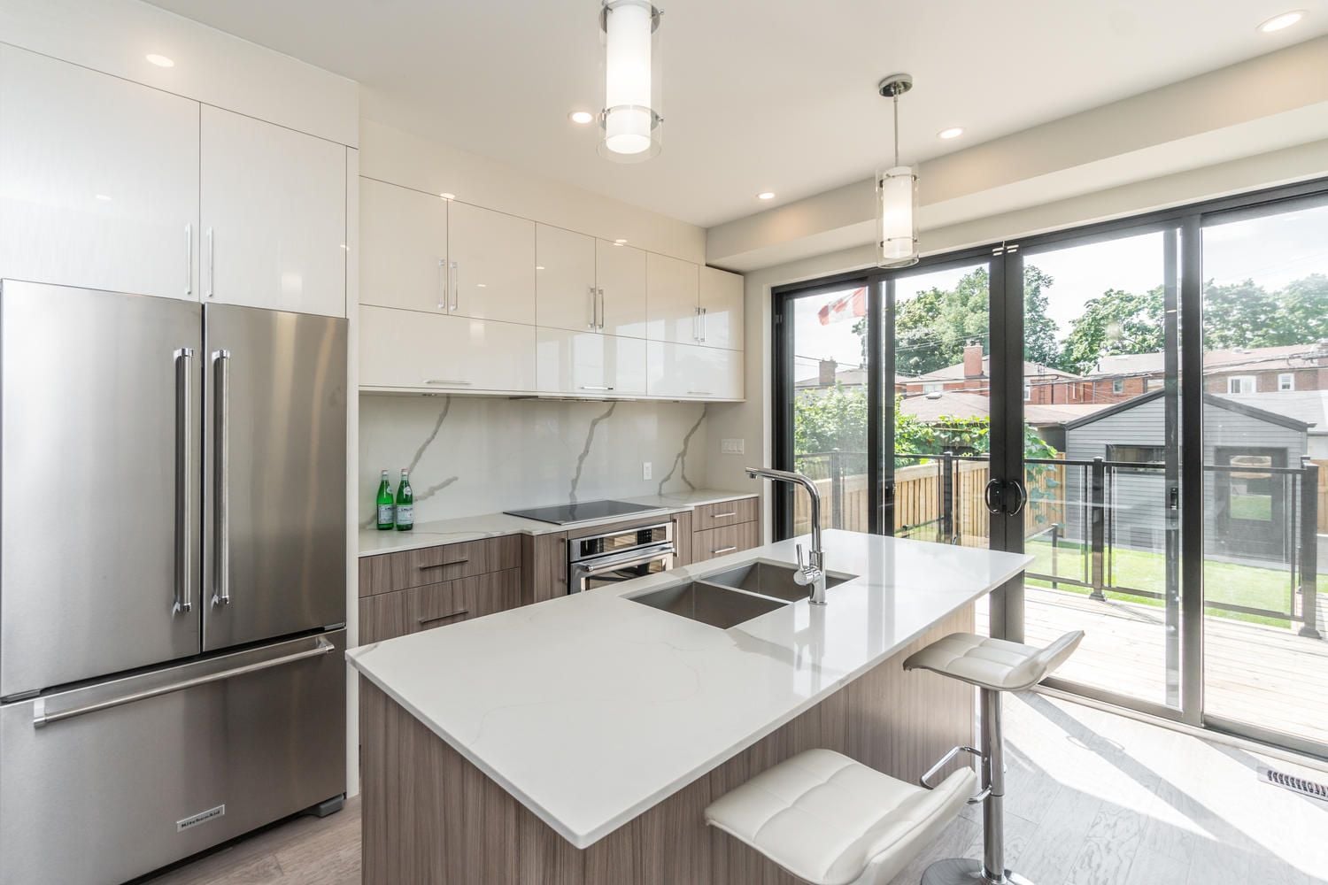 Earlscourt Avenue Image -5b76445b8fb60