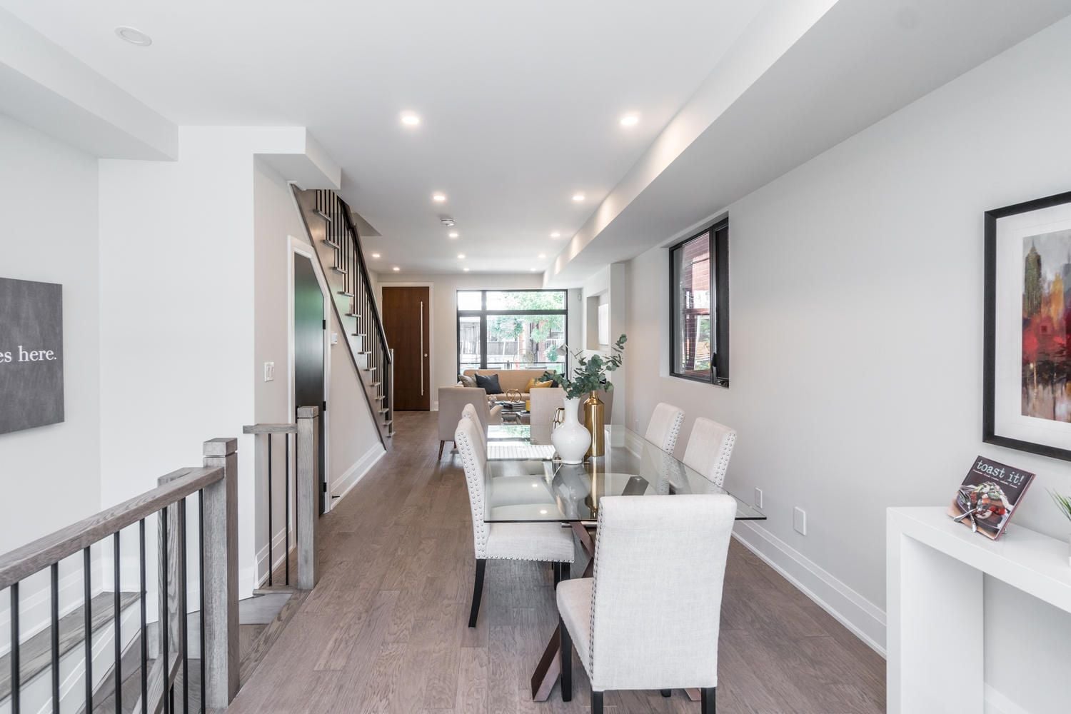 Earlscourt Avenue Image -5b76445c2c89c