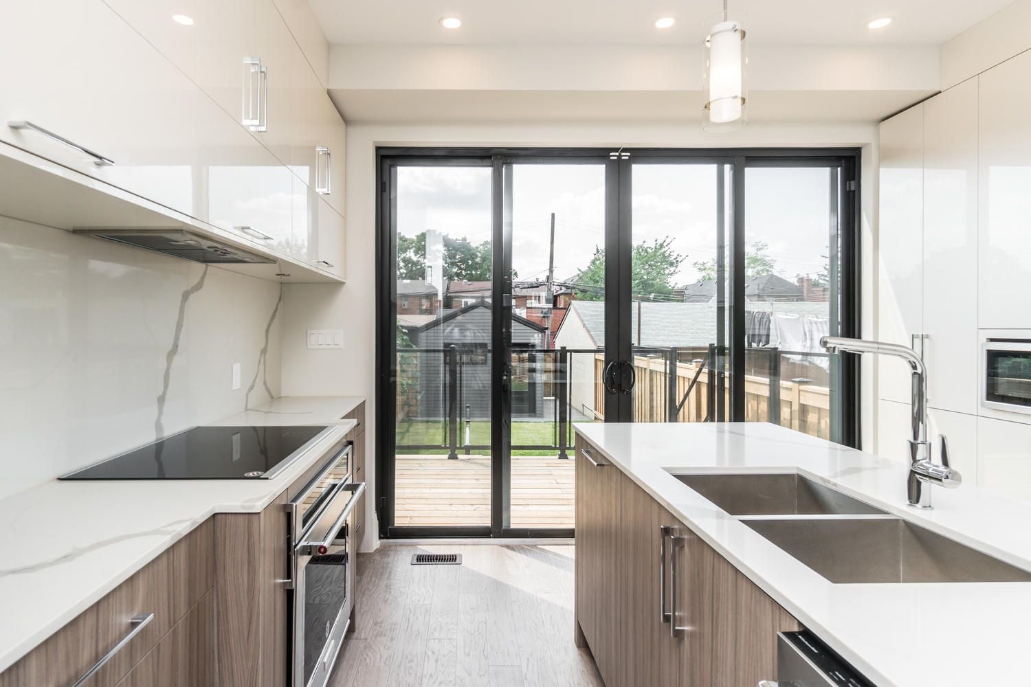 Earlscourt Avenue Image -5b76445cc23dc