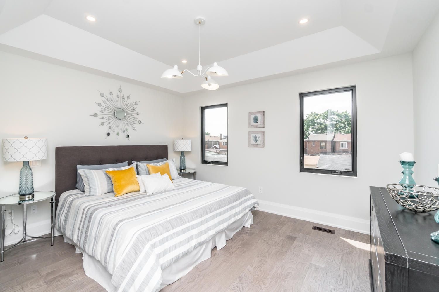 Earlscourt Avenue Image -5b76445e0f0c4