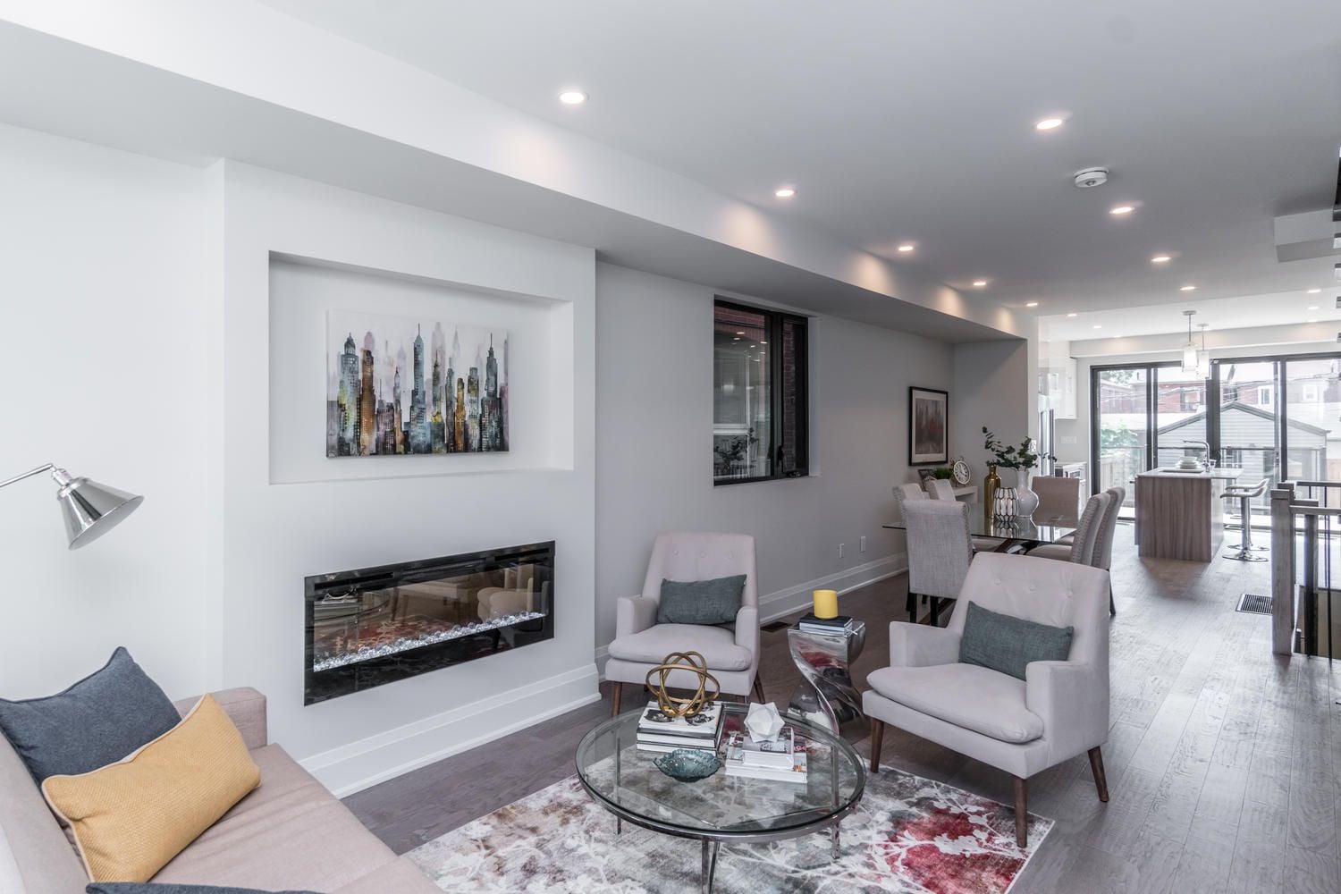 Earlscourt Avenue Image -5b76445f5fc7f