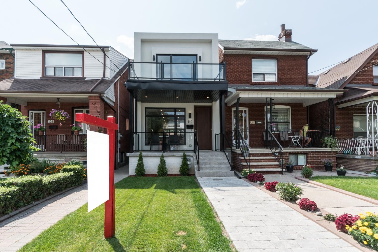 Earlscourt Avenue Image -5b764463ba2eb