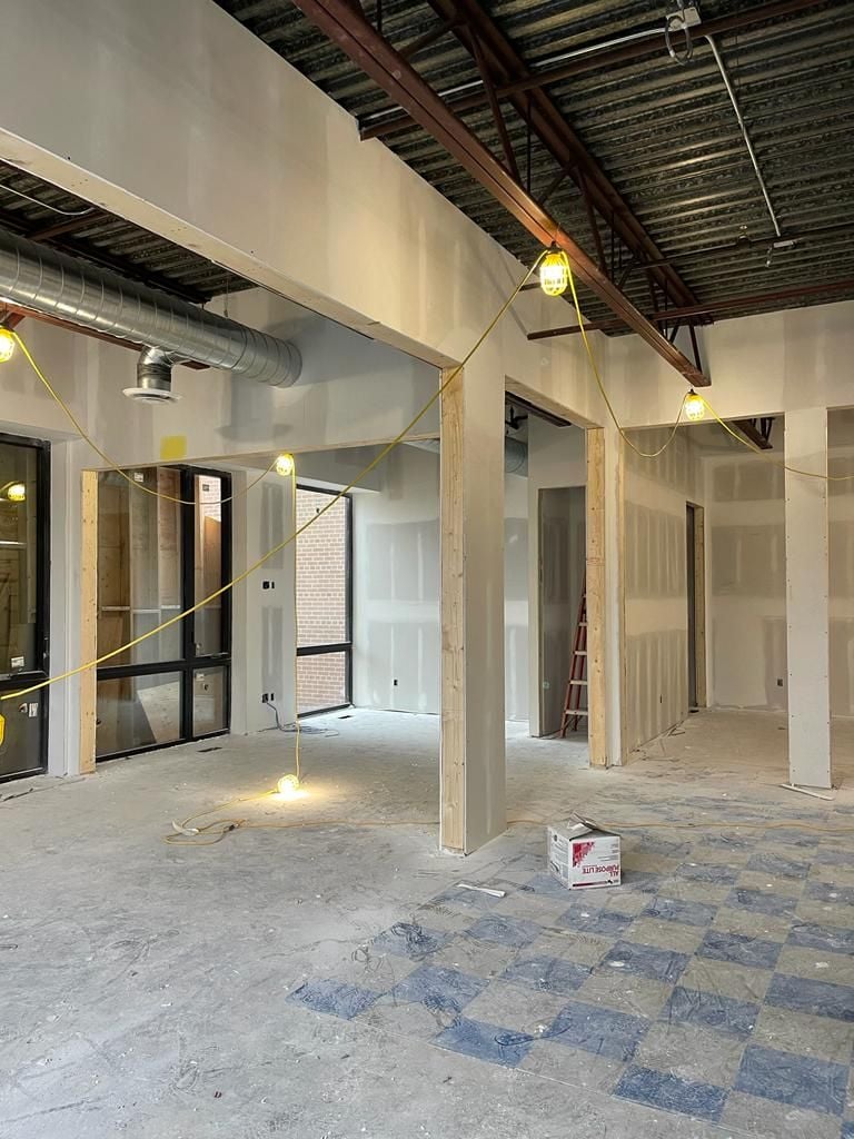 Gallery - Showroom Renovations - Etobicoke Image -643eb0618f305