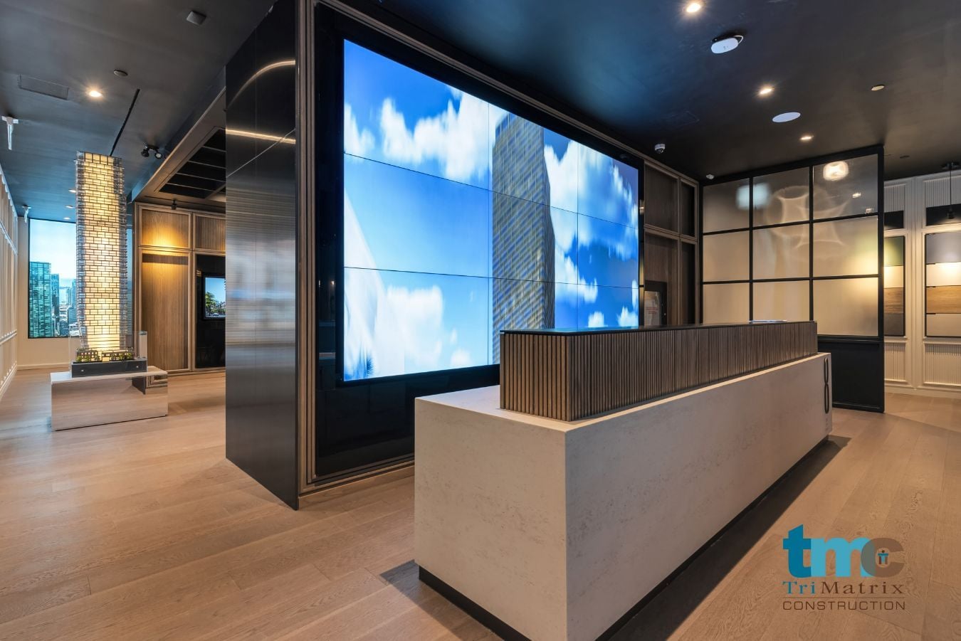 Gallery - Condo Sales Office Yonge Street Image -65382839dfe7c