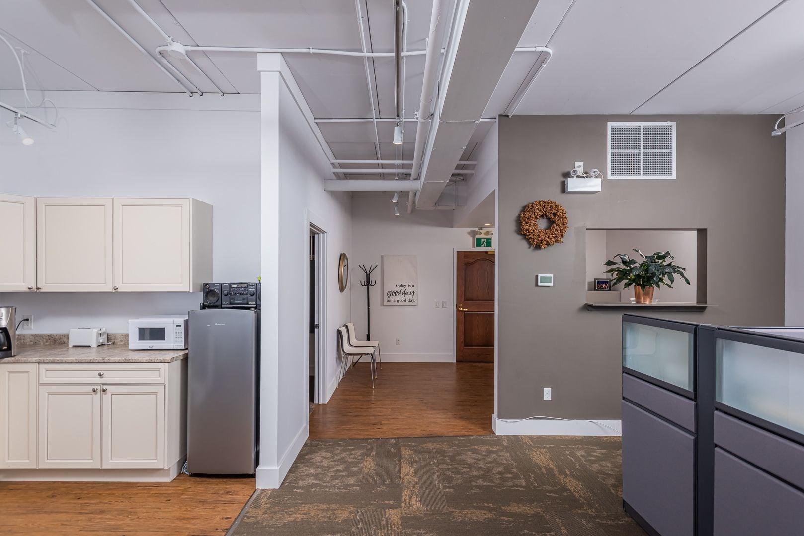 Second Floor Suite 204 Image -60620fc8a7ddf
