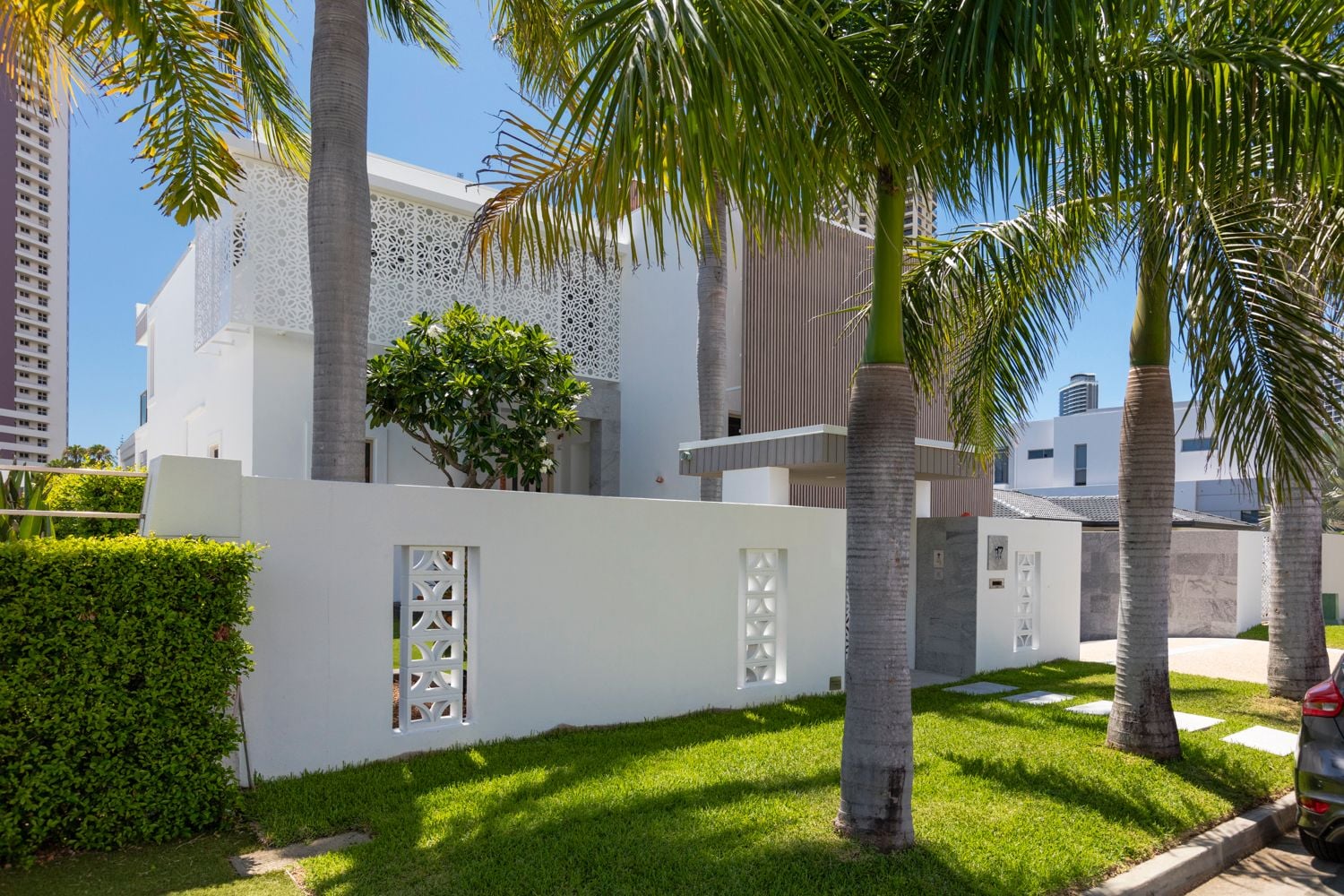 Macintosh Island Image -5a5ae47b97e70