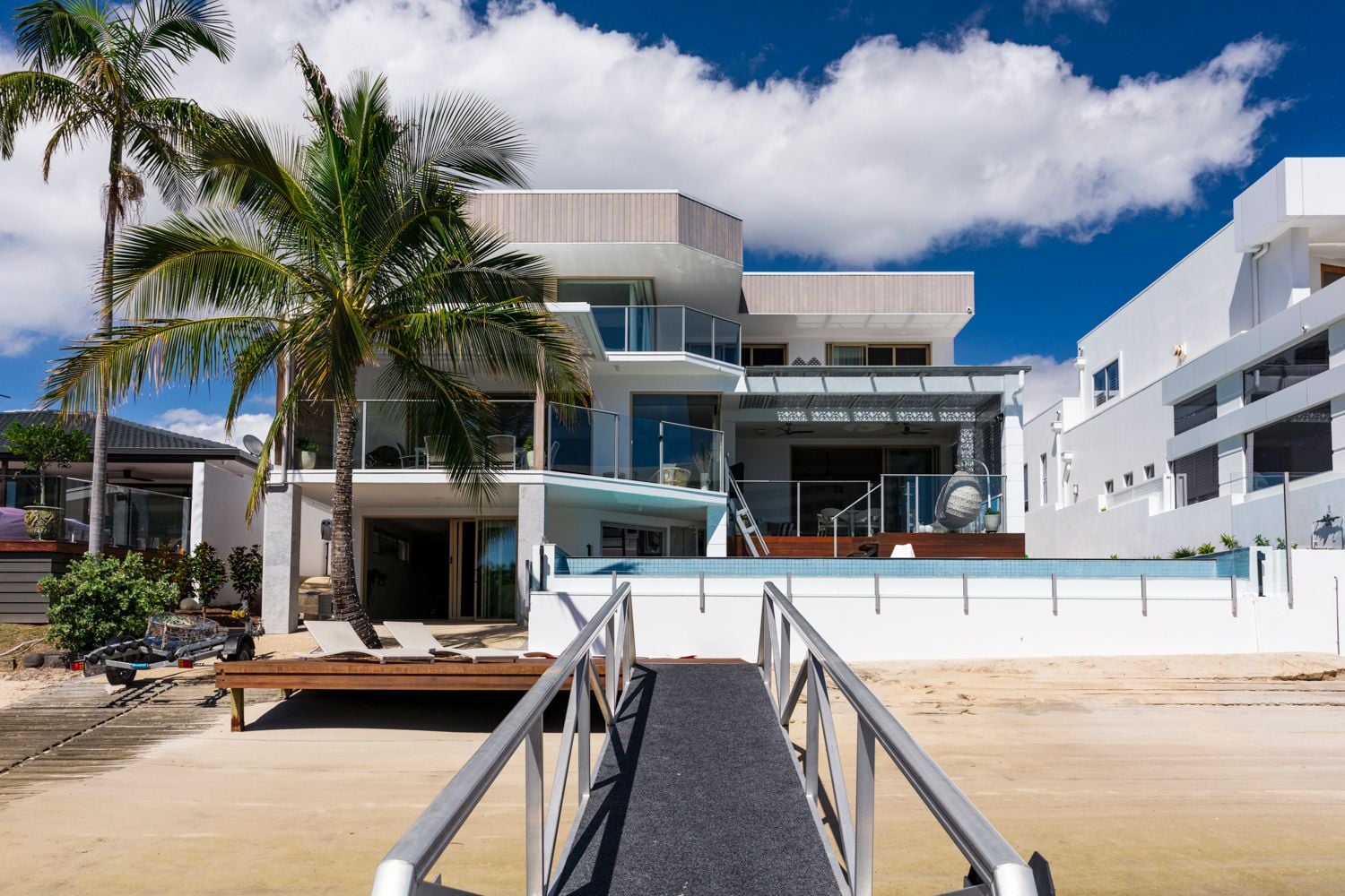 Macintosh Island Image -5a5ae49d8aebf