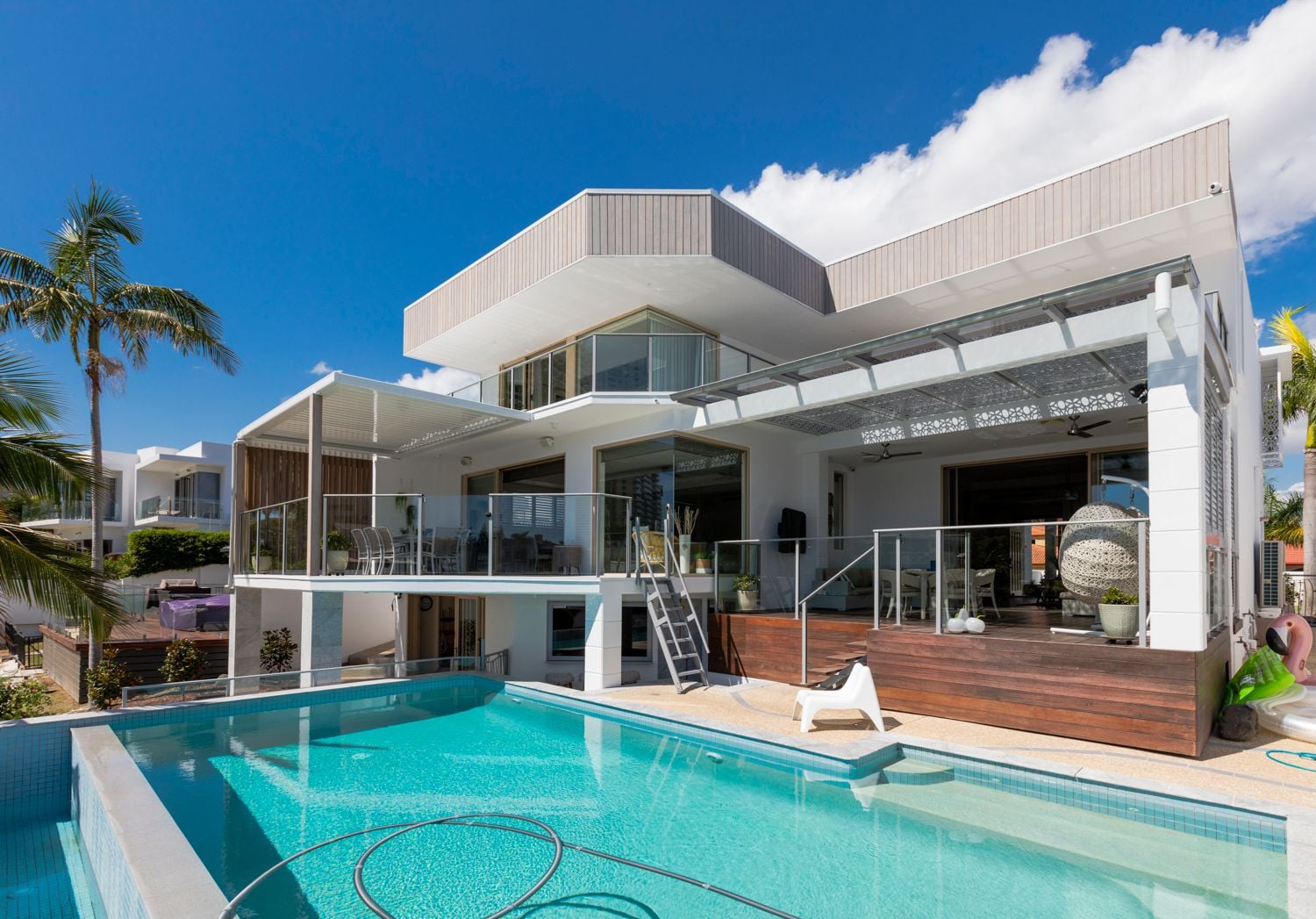 Macintosh Island Image -5a5ae4a8f083c