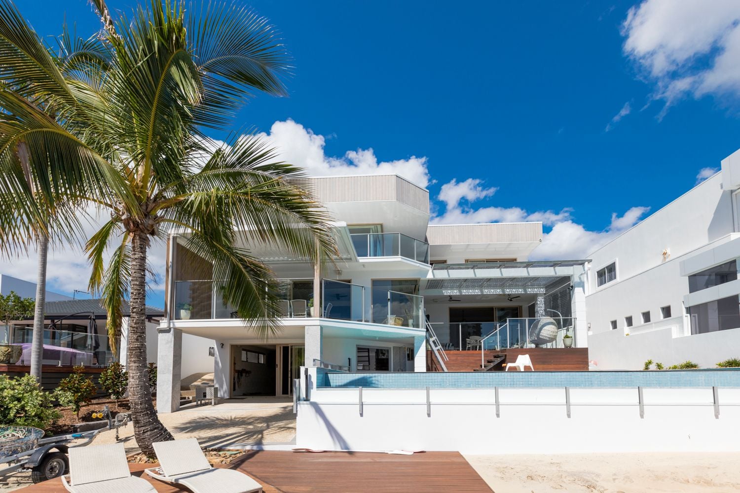 Macintosh Island Image -5a5ae4b4bb491