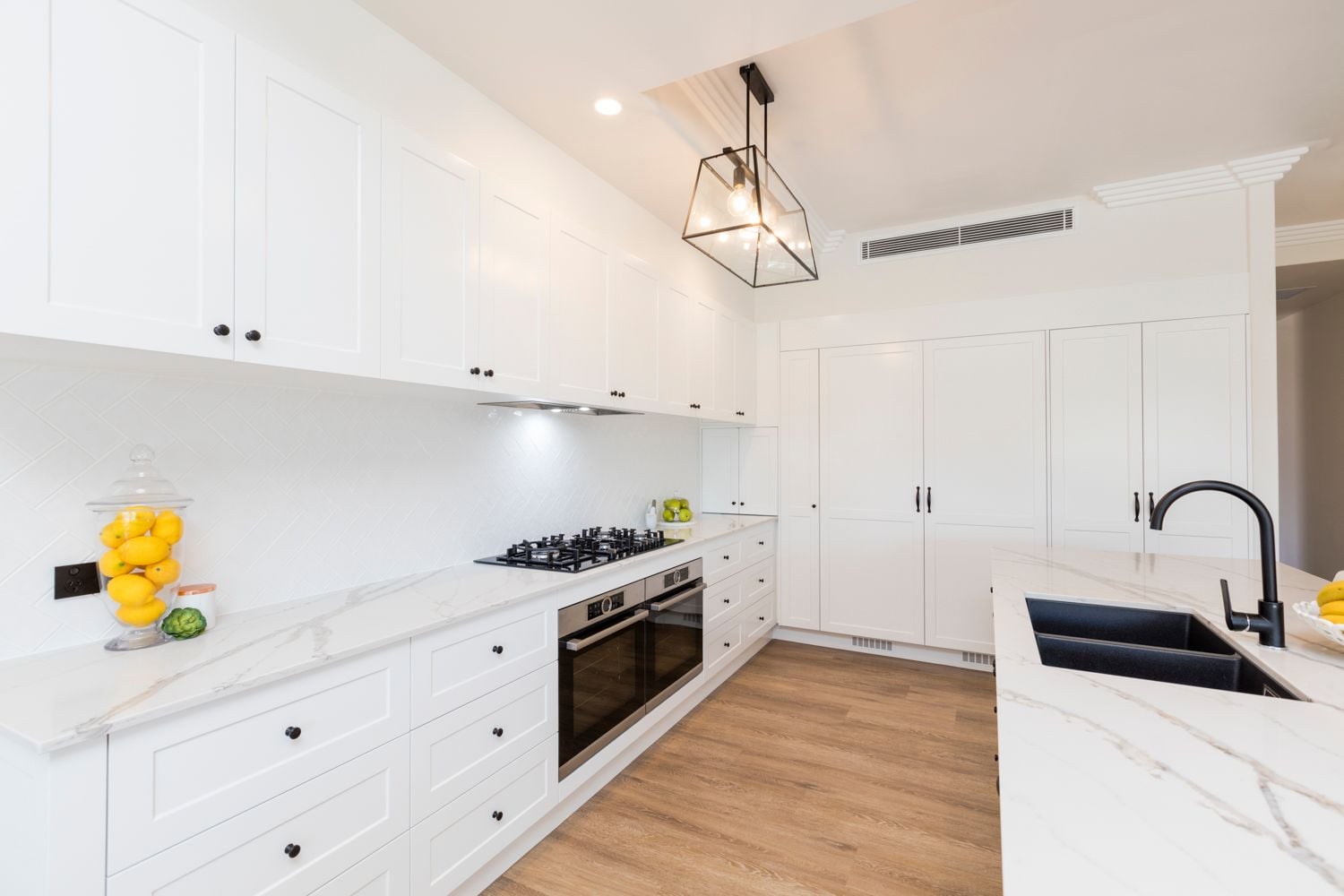 Macintosh Island Image -5a5ae4f580855