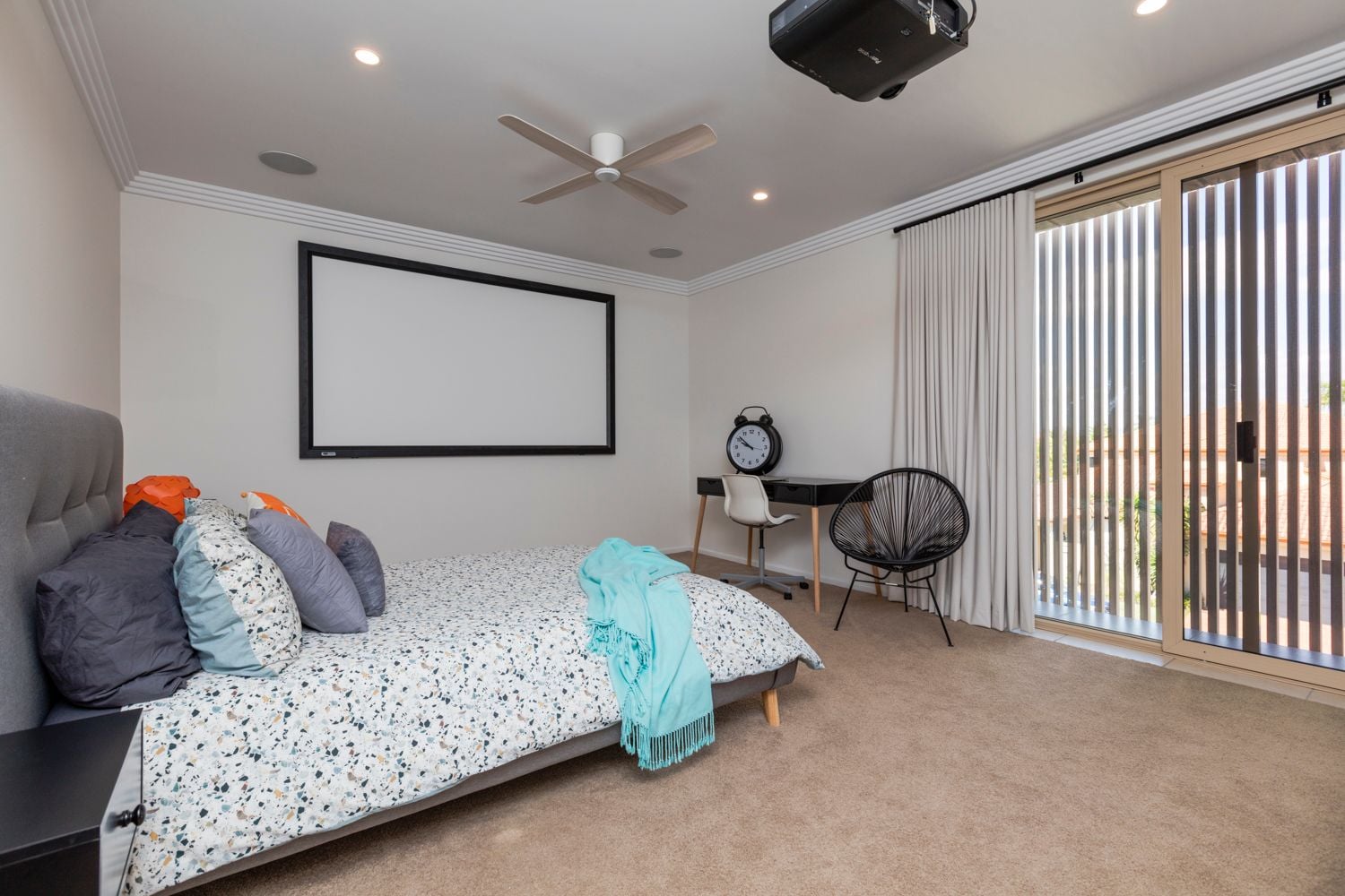 Macintosh Island Image -5a5ae5187ae32