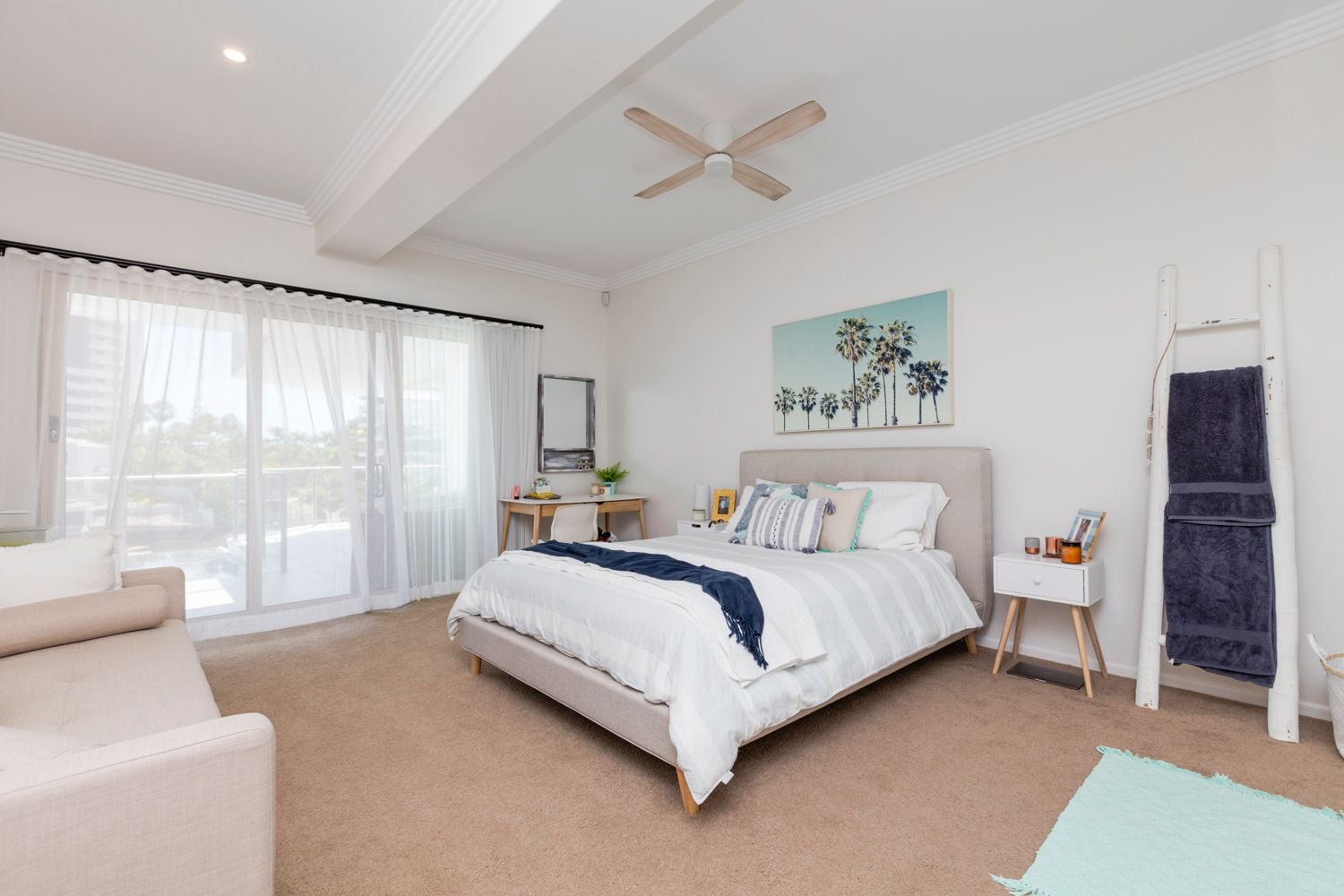 Macintosh Island Image -5a5ae5486db38