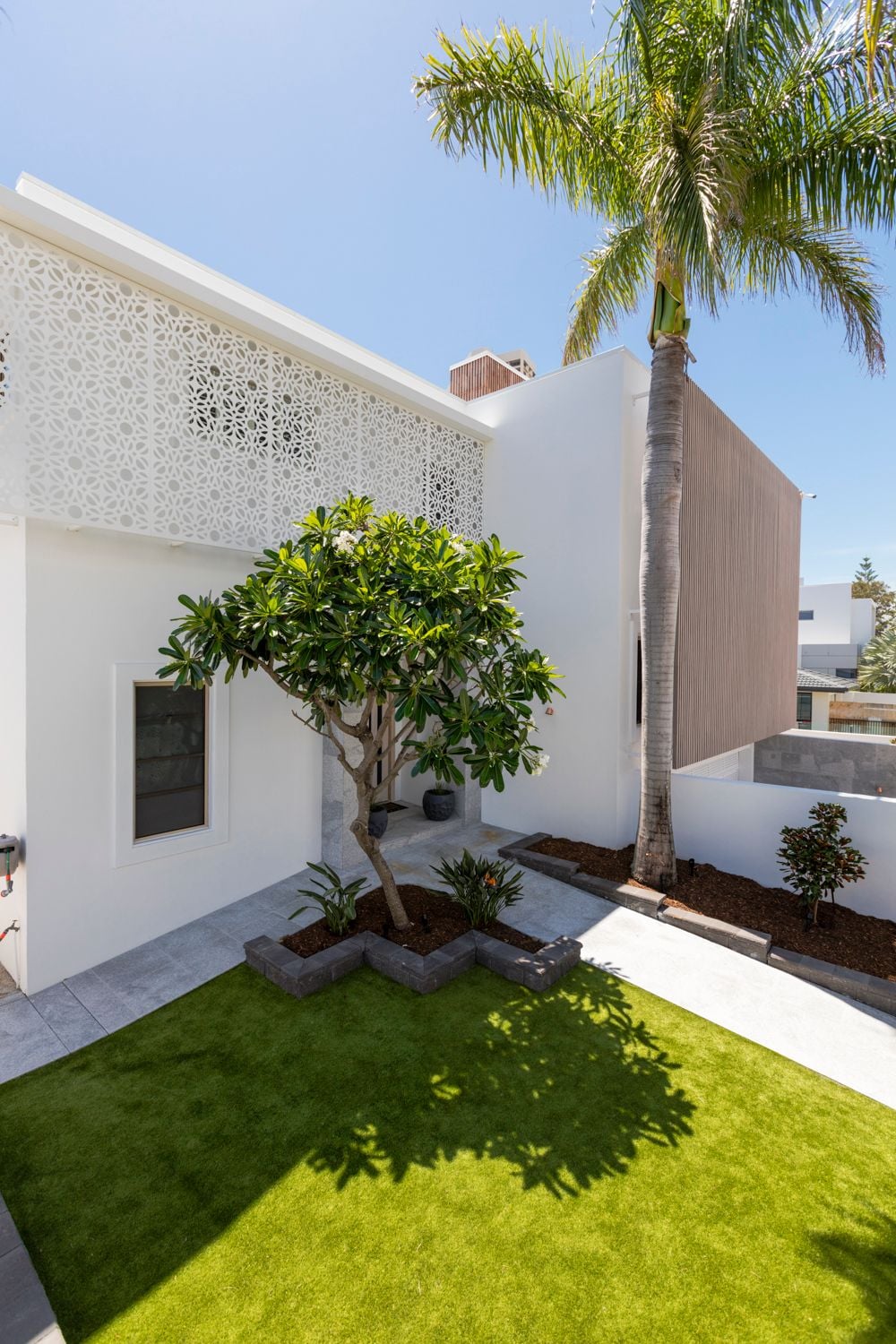 Macintosh Island Image -5a5ae58002af2