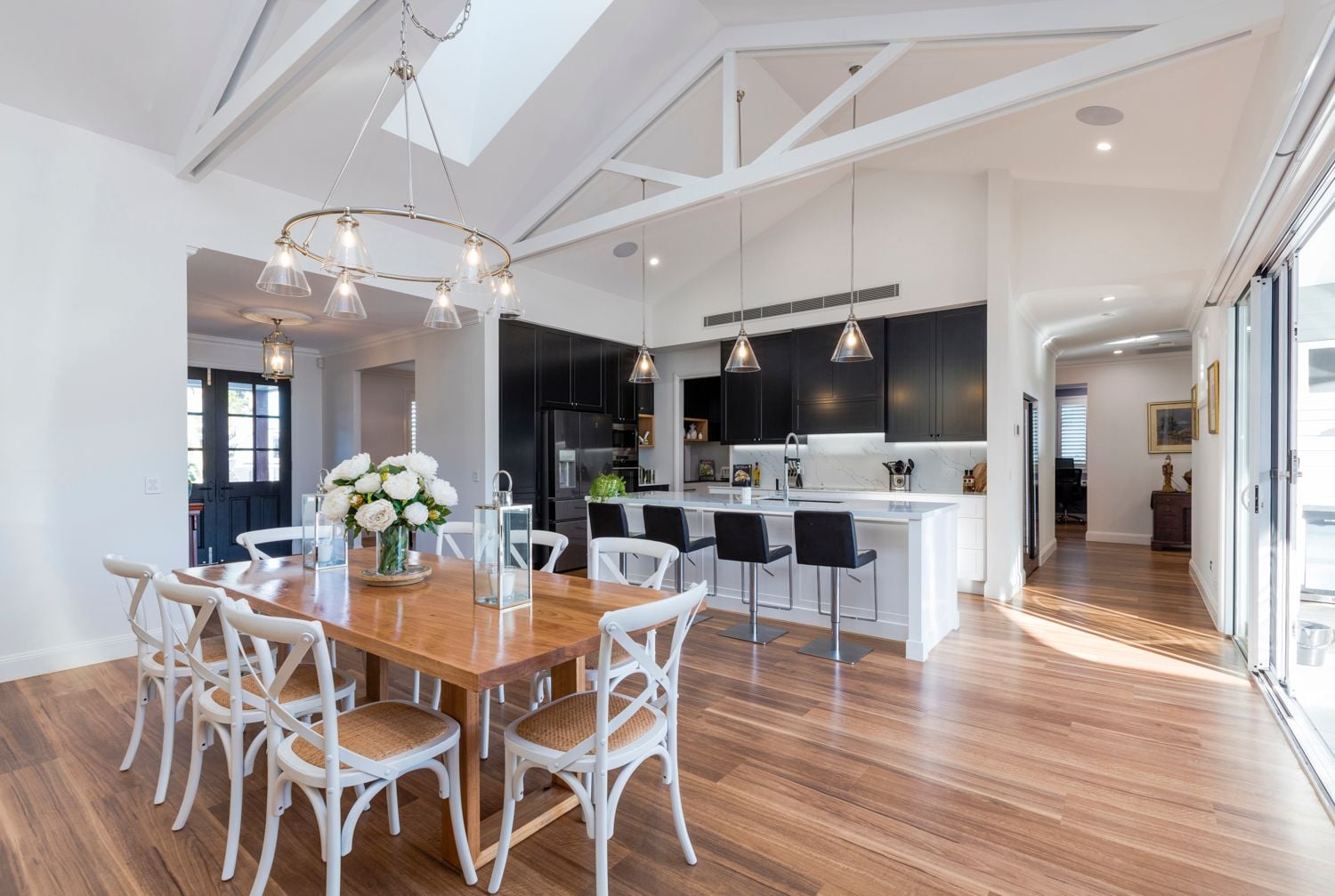 Tamborine Mountain Image -5cca9996bc30e