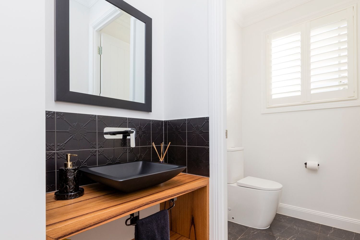 Tamborine Mountain Image -5cca9c8ef3b07