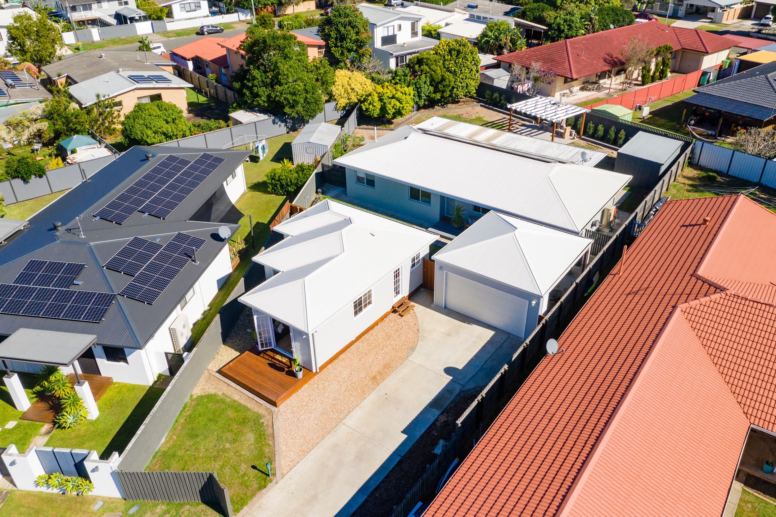 Granny Flat | Mermaid Waters Image -5f0d038fc8f88