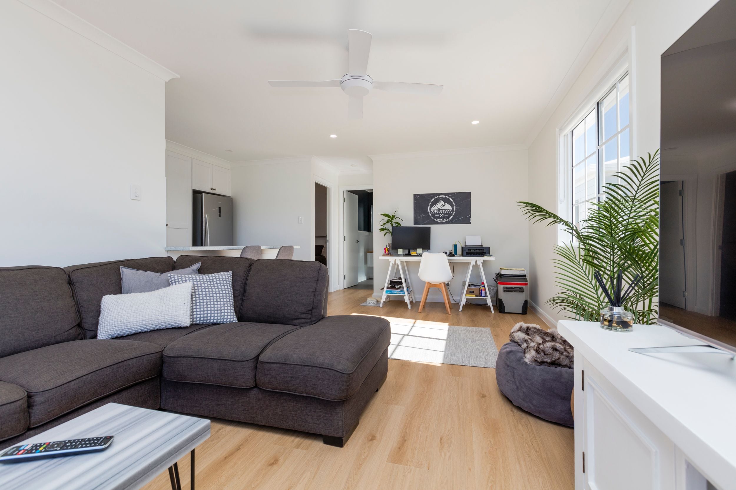 Granny Flat | Mermaid Waters Image -5f0d043a64ac0