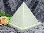 Pyramid Urn jade small 02