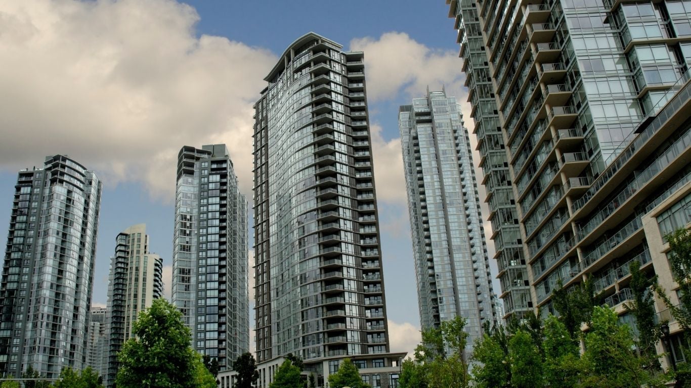 Multi-Unit Residential HVAC: Balancing Tenant Comfort and Mechanical Efficiency
