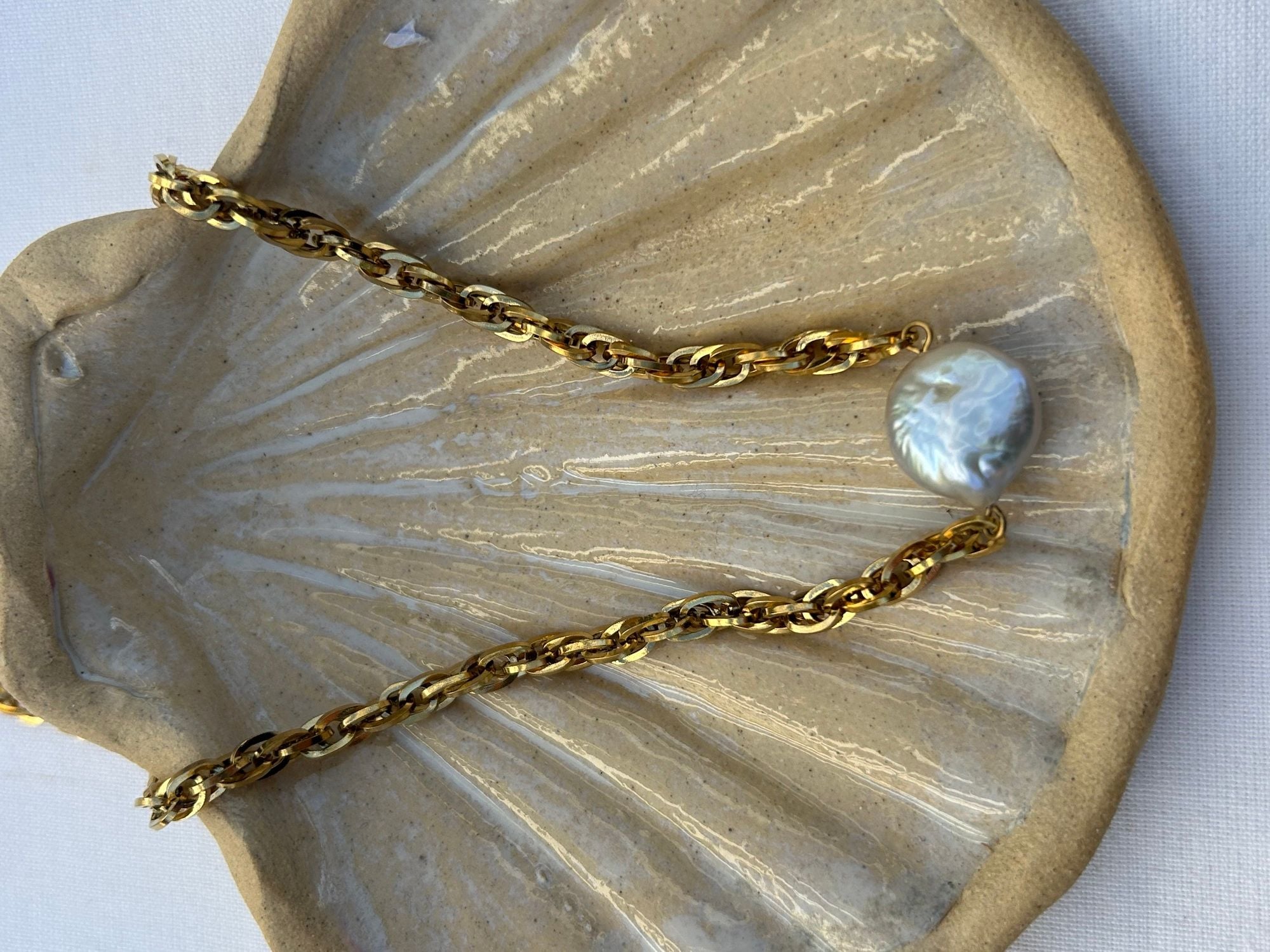 Button Pearl Link Necklace