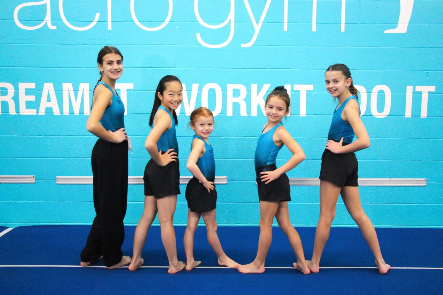 Trix Apparel Image -65d8d21962562