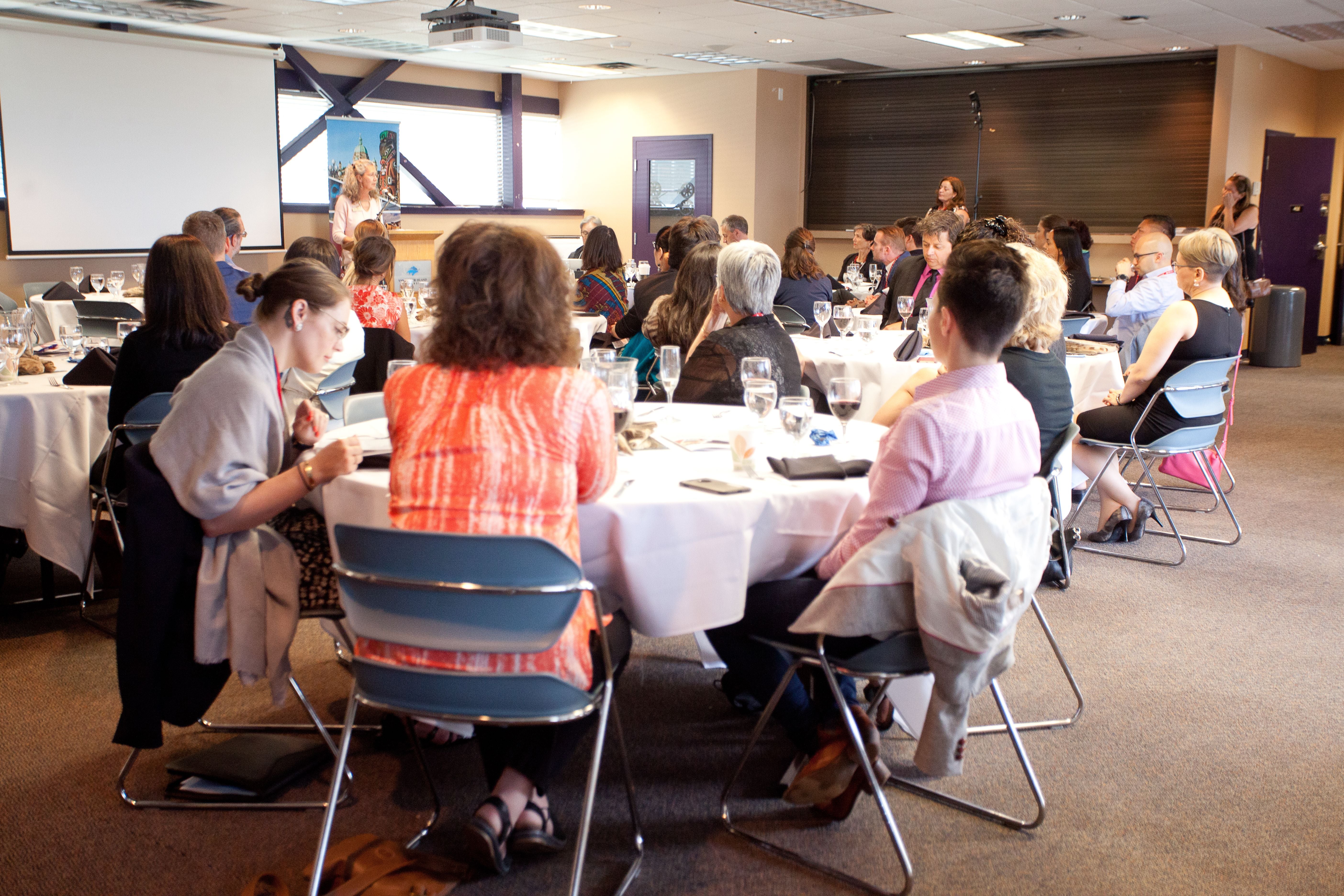 ELSCD 2018 - Orientation Image -5ba13f9a3770d