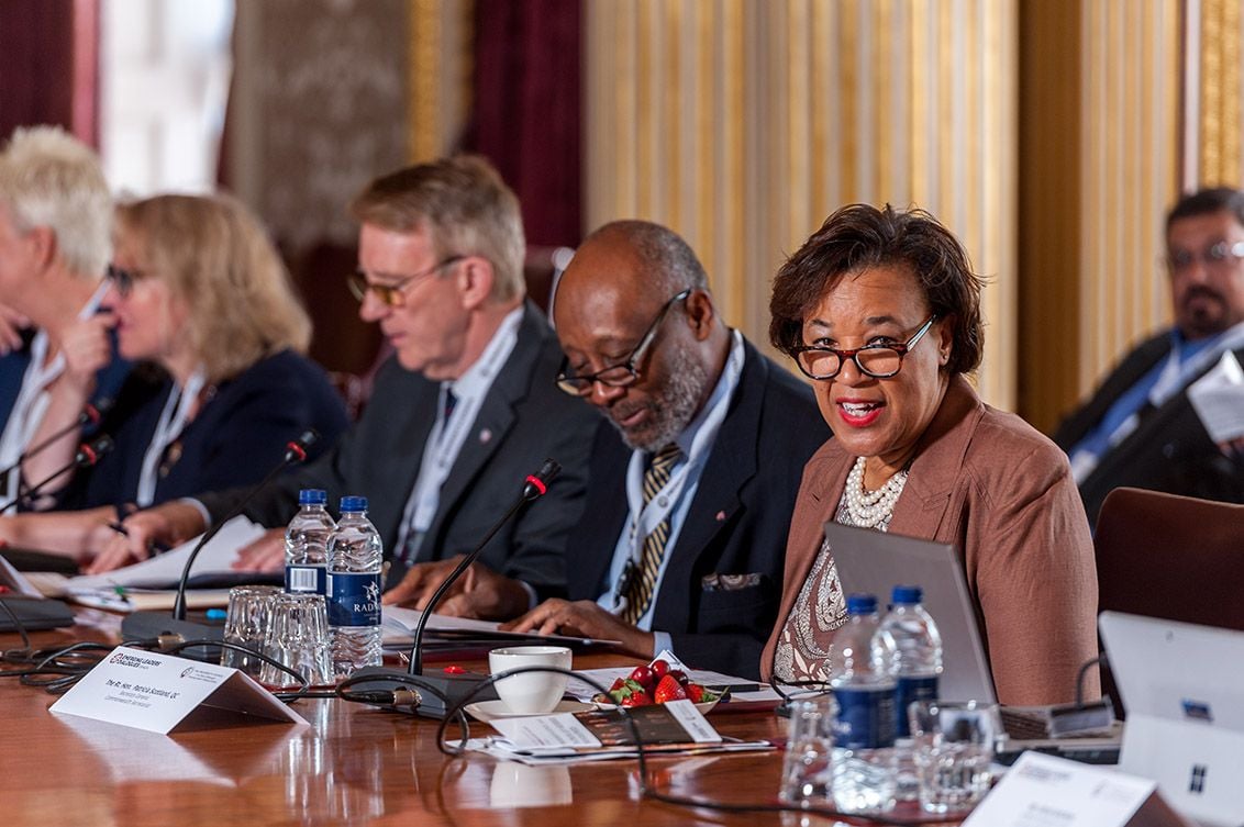 Leadership Forum 2018 Image -5bb5195cb4c1c