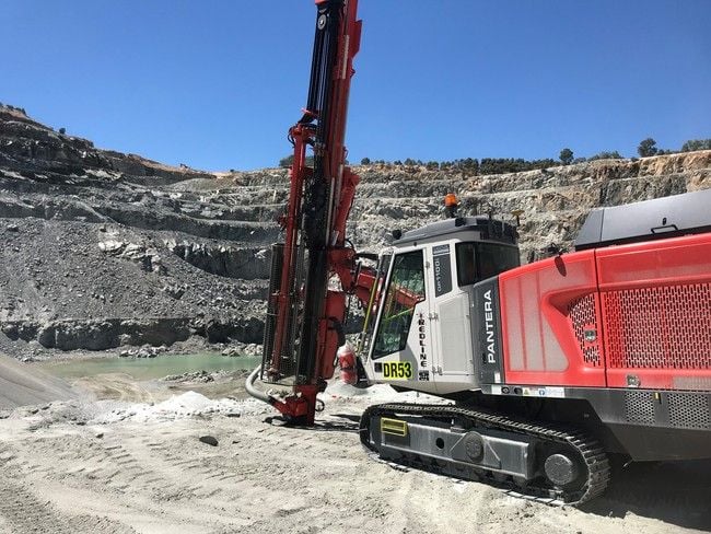 Redline Gallery Image -5c661c50c6603