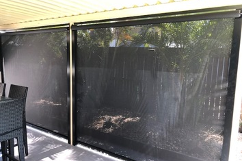 Browse our gallery of twist lock outdoor blinds on the Gold Coast