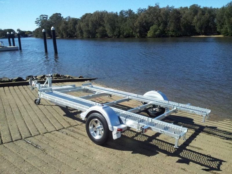 TILTING CAR TRAILER TILTING CAR TRAILER