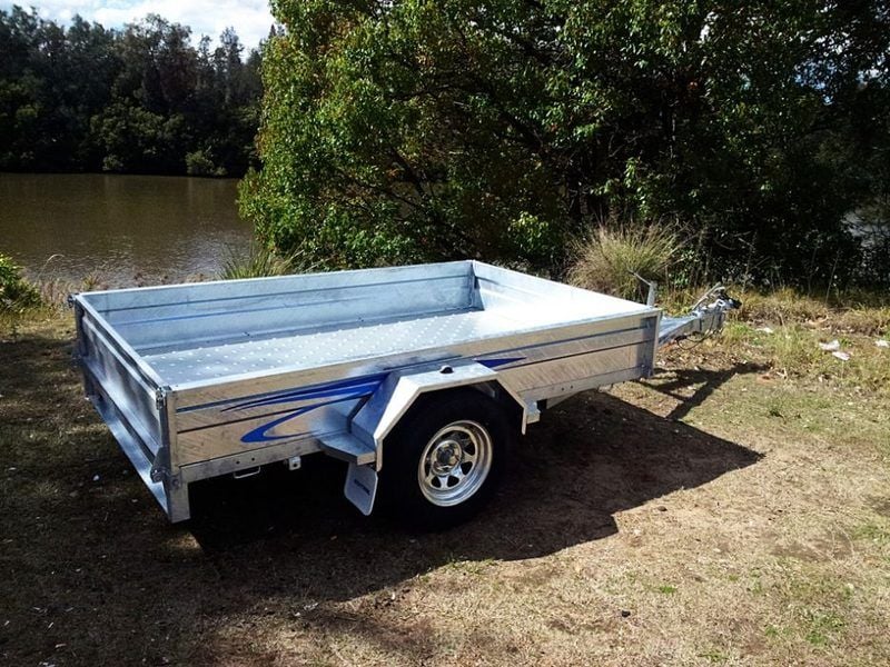 8 X 5 BOX TIPPER TRAILER 8 X 5 BOX TIPPER TRAILER