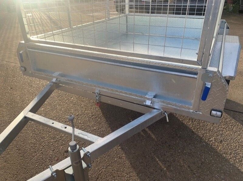 BOX 7 X 4 + CAGE BOX 7 X 4 + CAGE