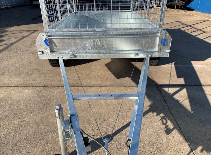 8 X 5 TANDEM BOX TRAILER 8 X 5 TANDEM BOX TRAILER