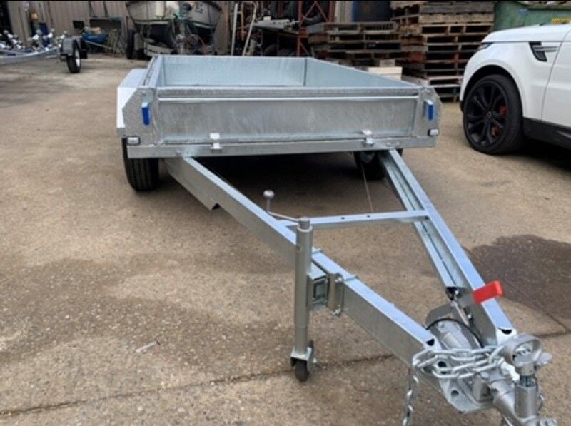 8 X 5 TANDEM BOX TRAILER 8 X 5 TANDEM BOX TRAILER