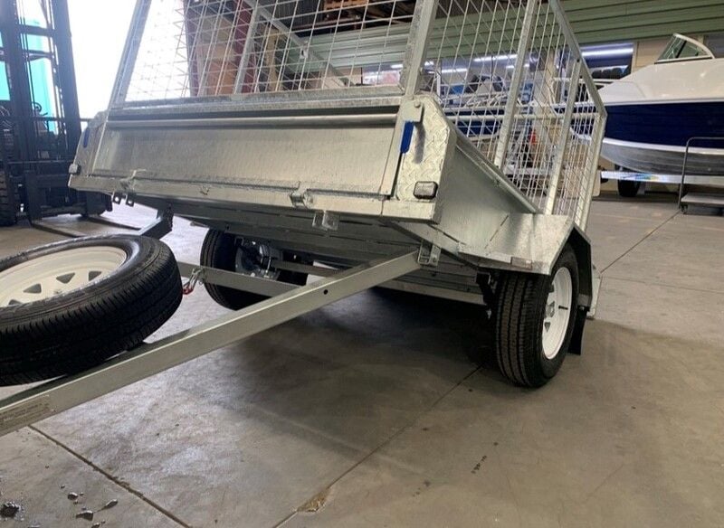 7 X 5 TIPPER BOX TRAILER 7 X 5 TIPPER BOX TRAILER