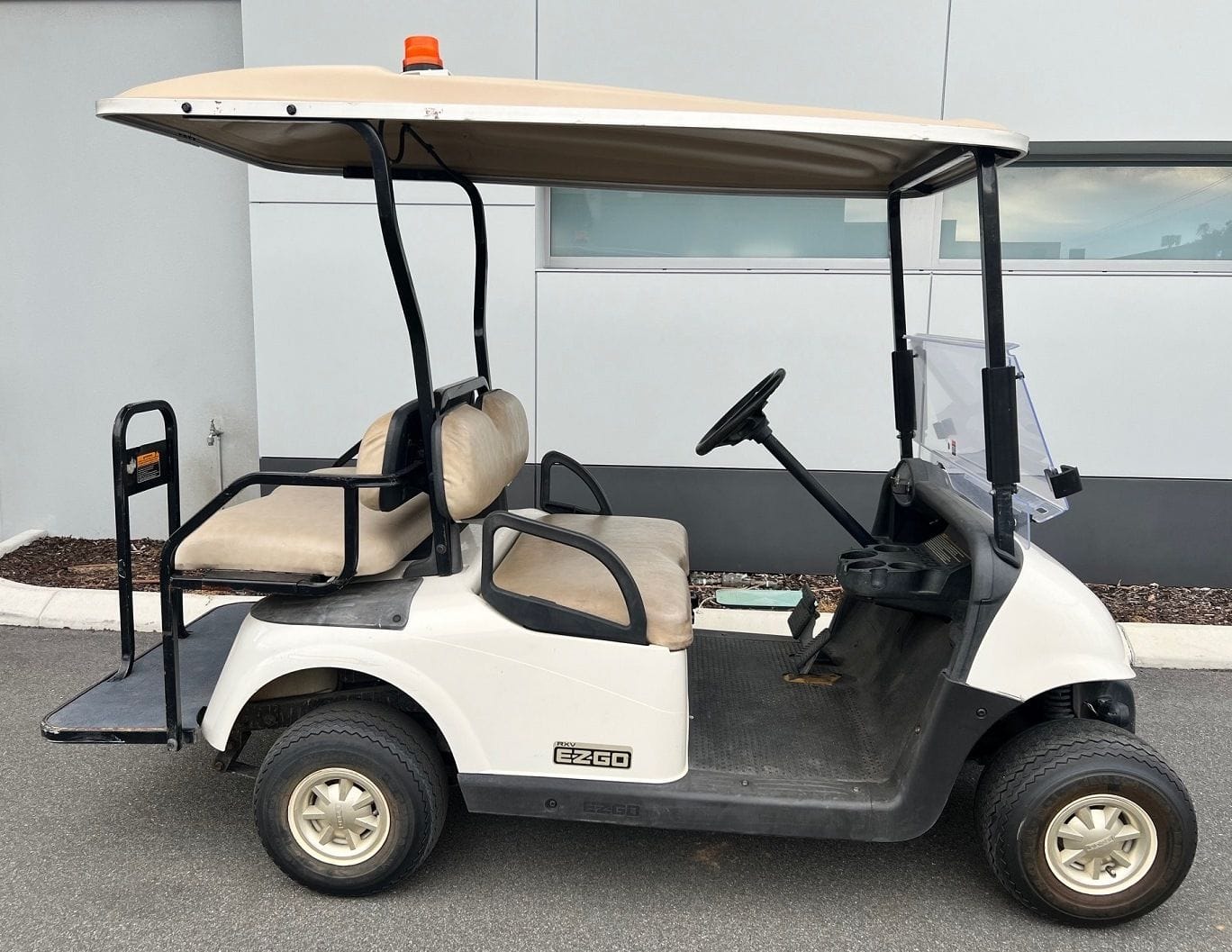 E-Z-GO RXV 4-seater (Petrol) Golf Car