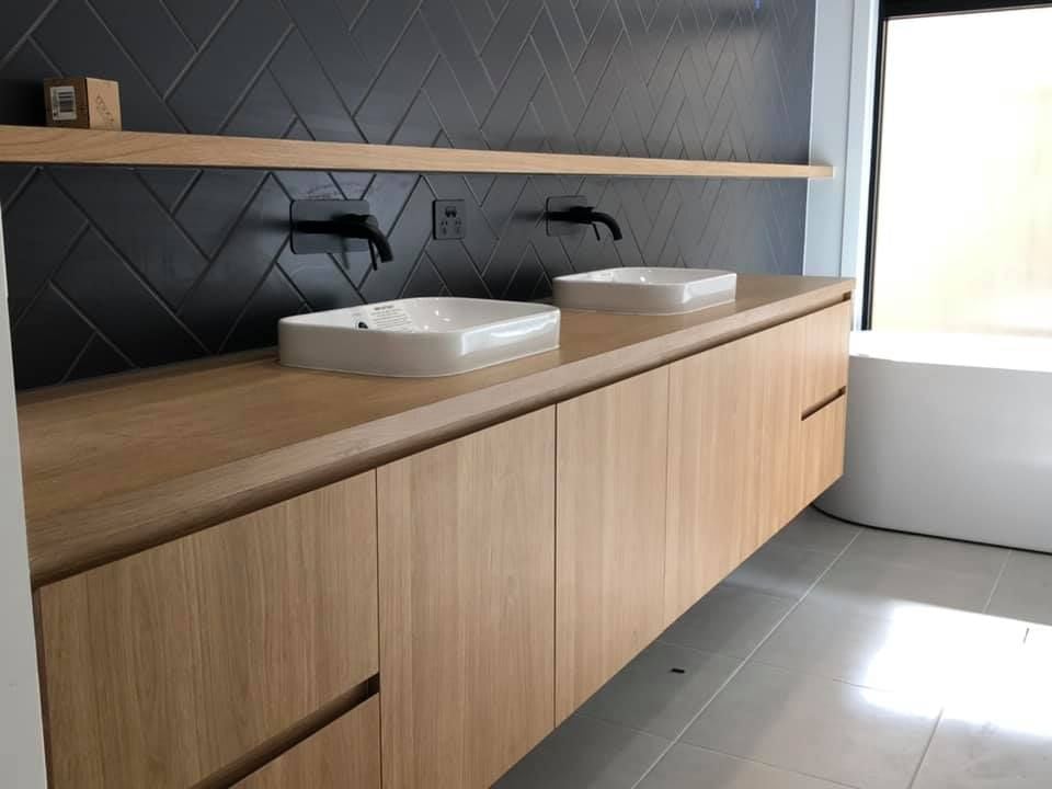 Vanities Image -650f5b32e4774