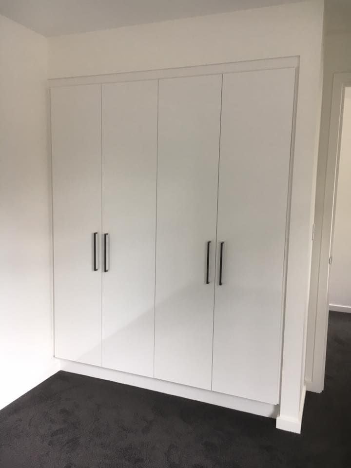 Cabinets Image -650f5b8c1e5a2