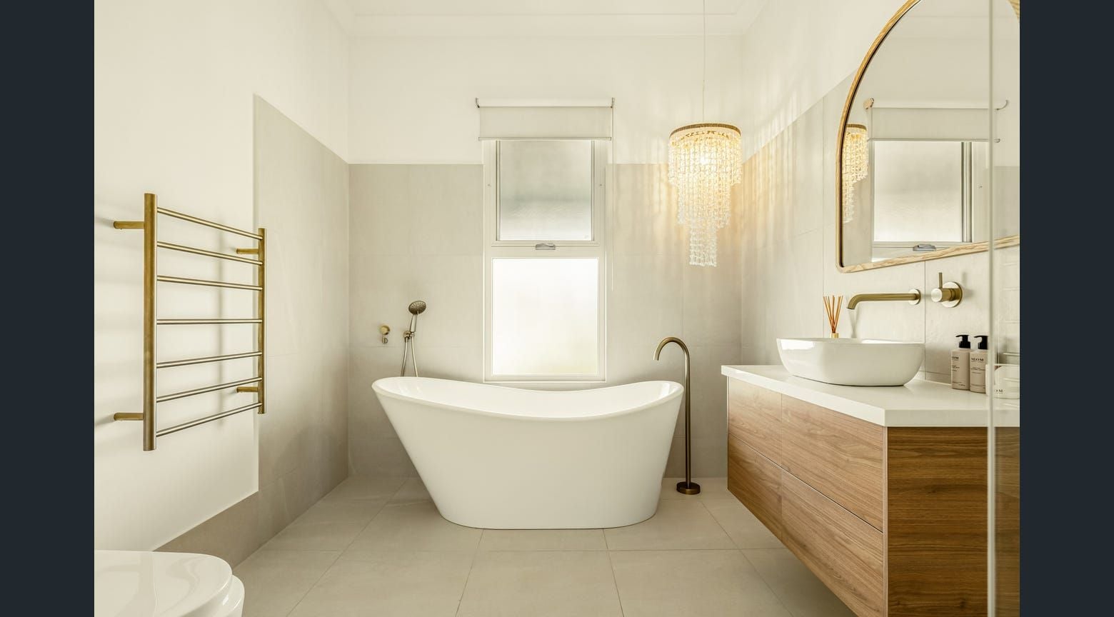 Vanity Vanities Image -6aa76dd43eebb