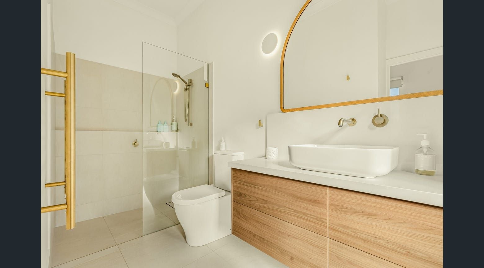 Vanity Vanities Image -6aa76de709aa5